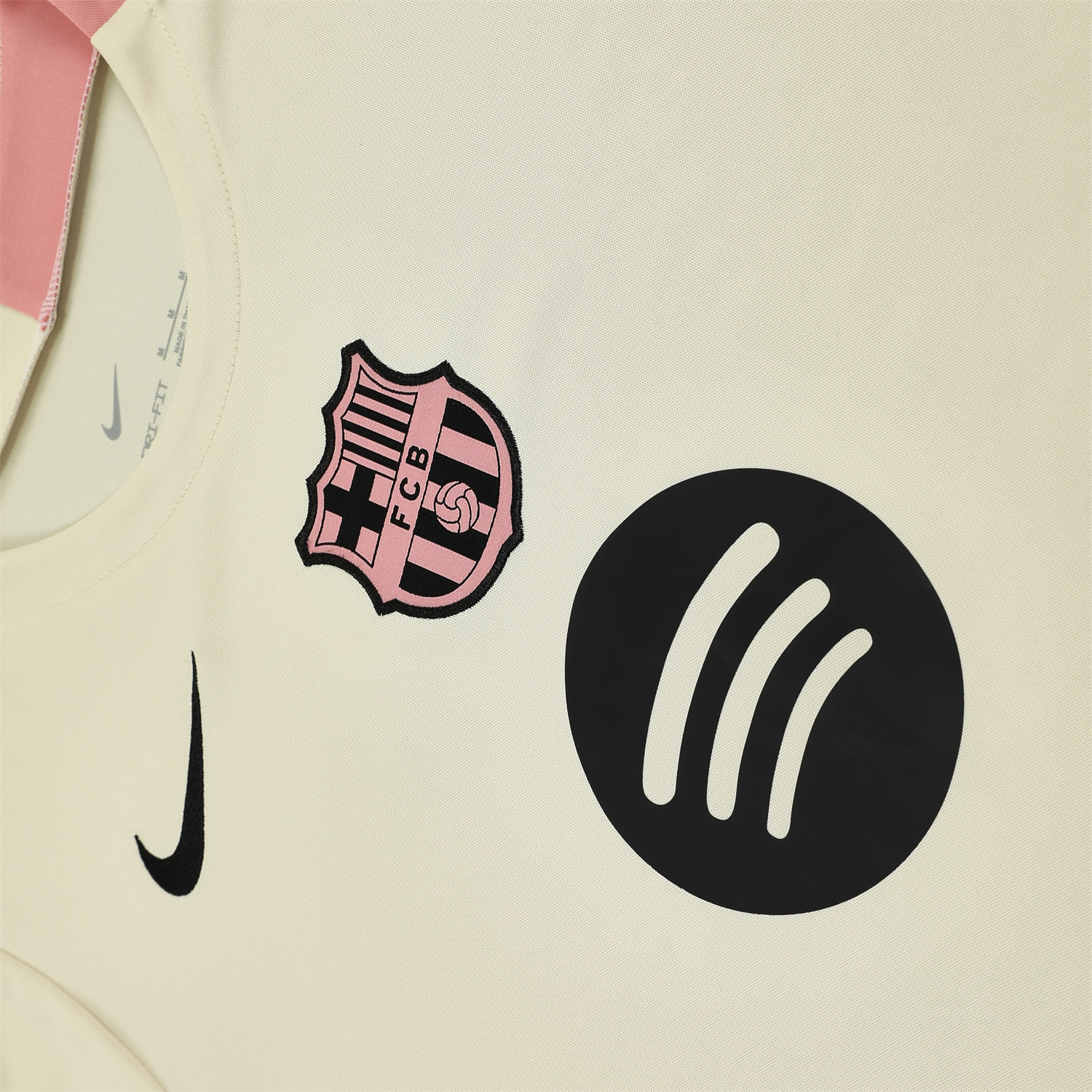 AlphaJersey-Barcelona 25-26 Short-Sleeve Training Set - Cream Top & Deep Blue Shorts