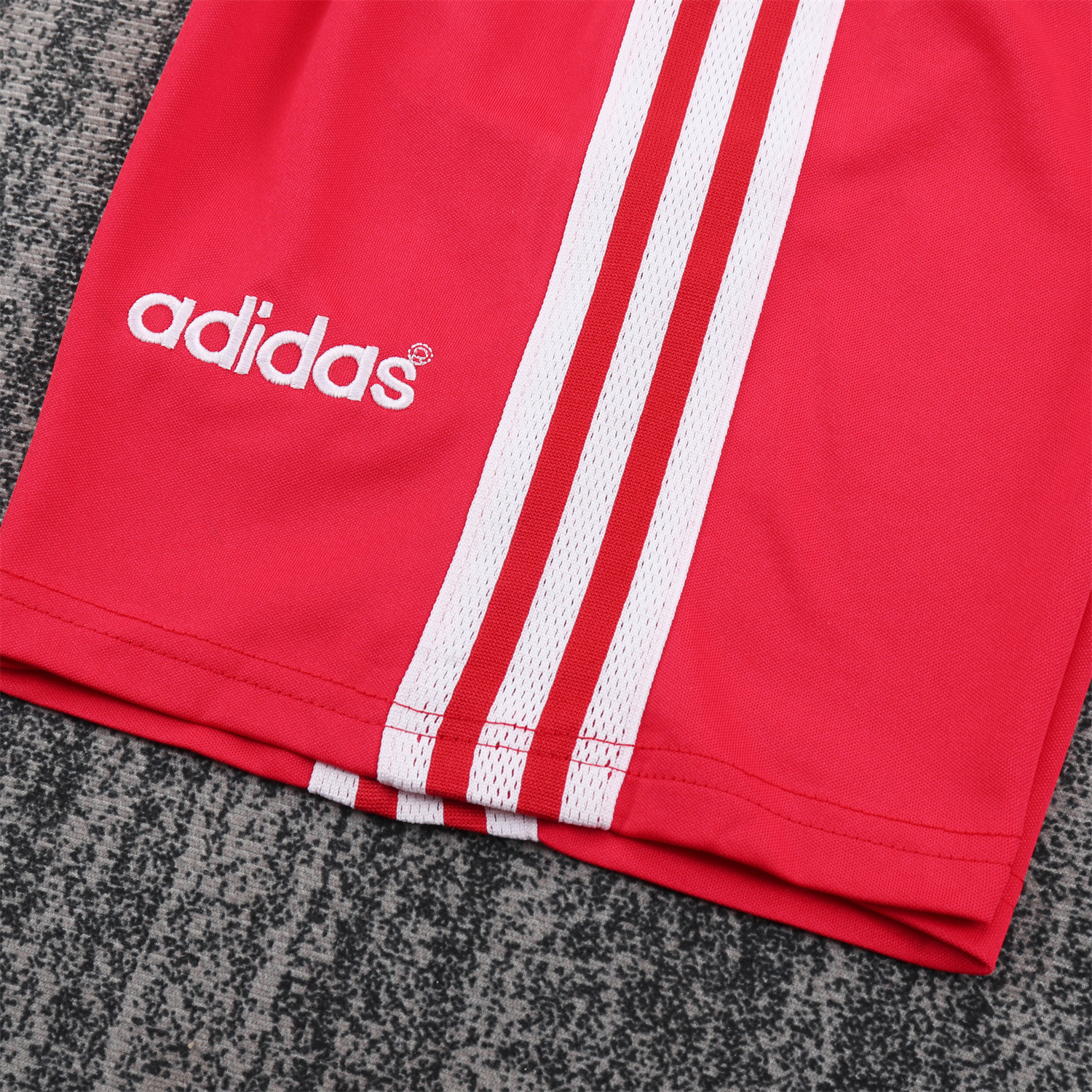 AlphaJersey-Retro Liver.pool 1995-96 Home Kids Kit