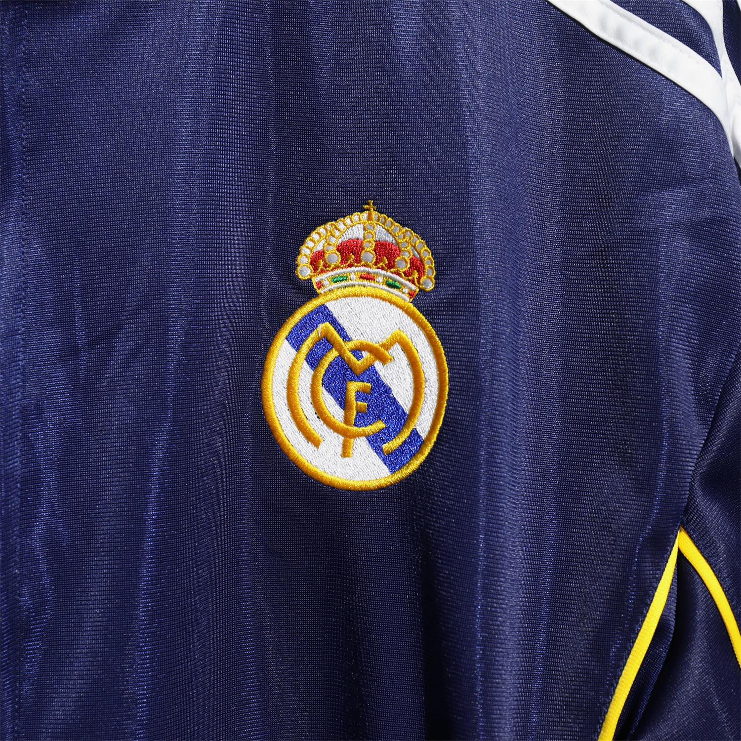 AlphaJersey-Real Madrid 25-26 Pure Color Yellow Lines Training Set - Dark Blue Top and Dark Blue Pants