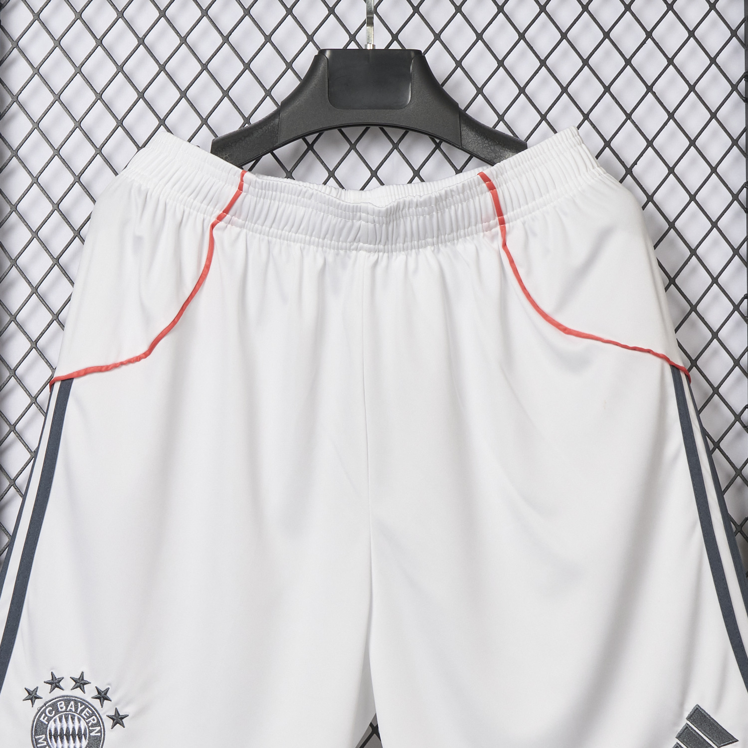 AlphaJersey-Bayern Munich 25-26 Away Shorts - Fans Version