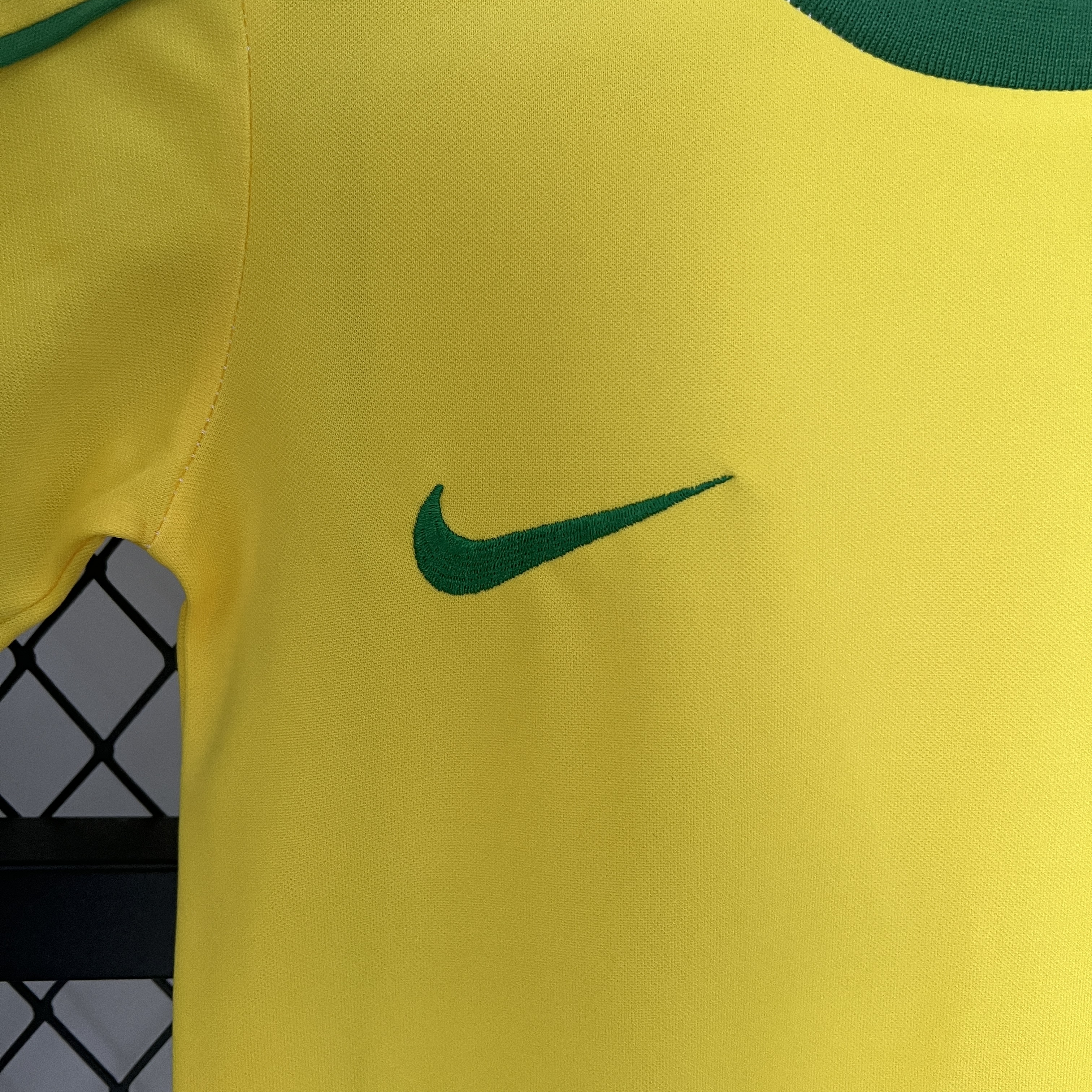 AlphaJersey-Retro Brazil 1998 Home Stadium Kids Kit