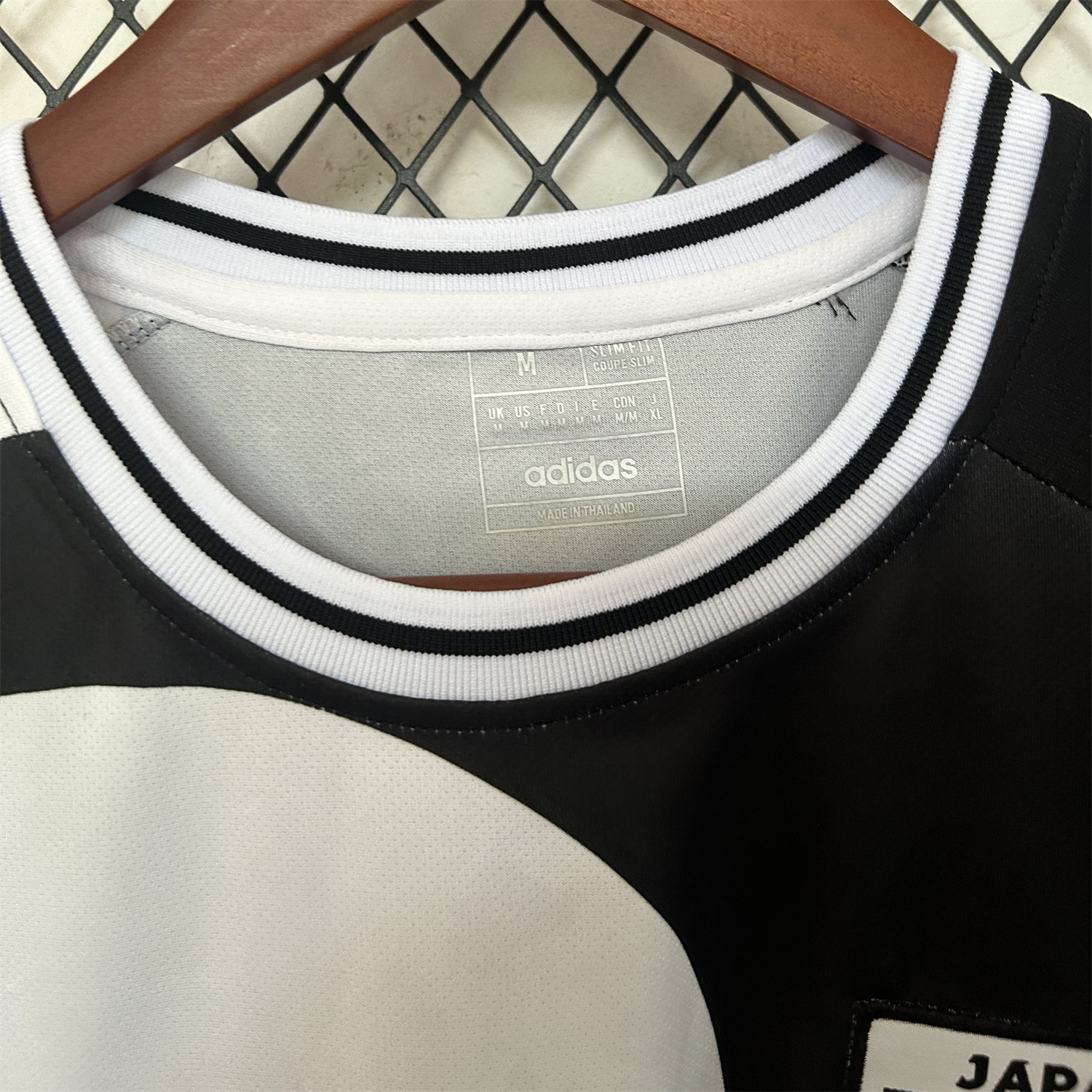AlphaJersey-Japan 25-26 Tree Half Black And Half White Special Jersey - Fans Version