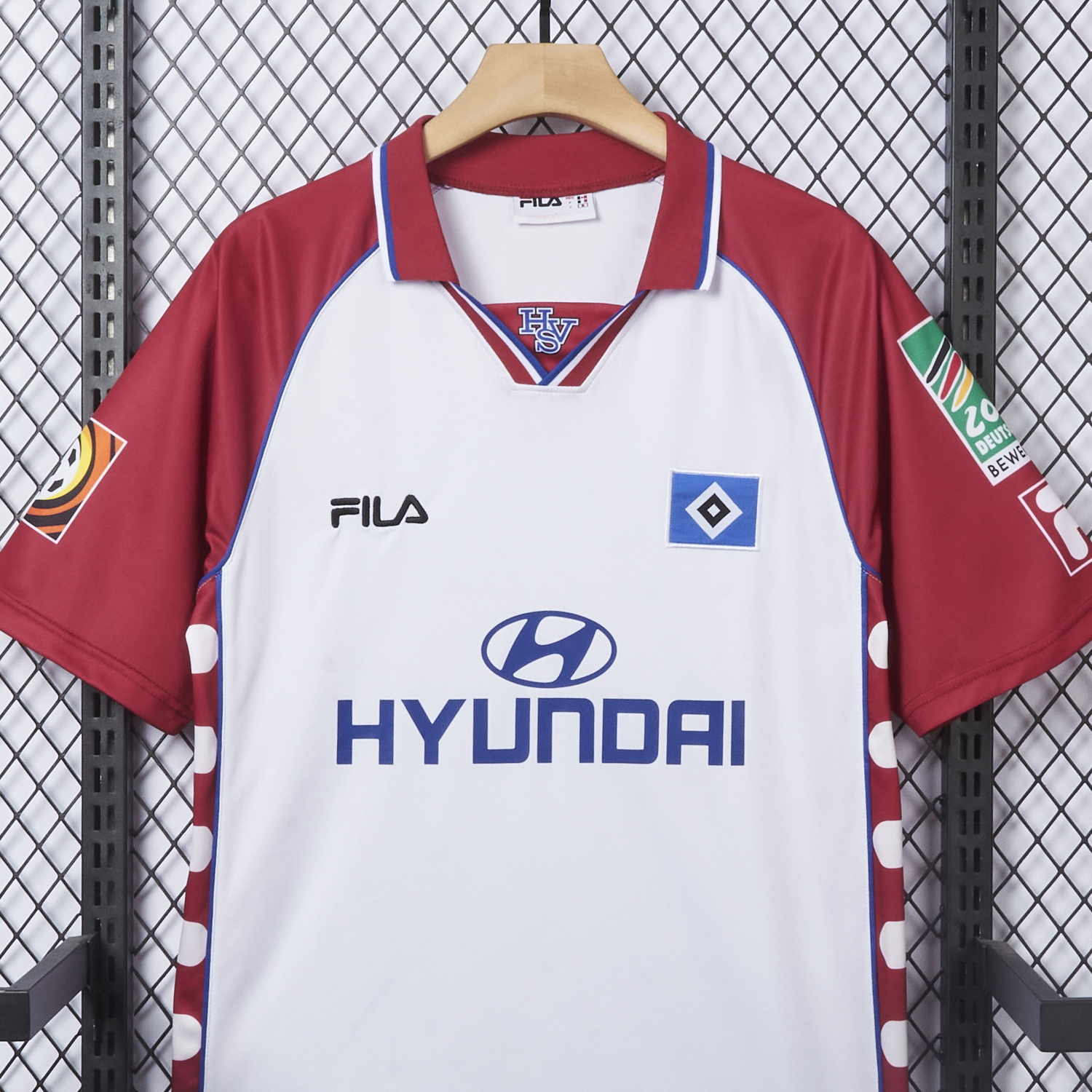 AlphaJersey-Retro Hamburger SV 1999-00 Home Jersey