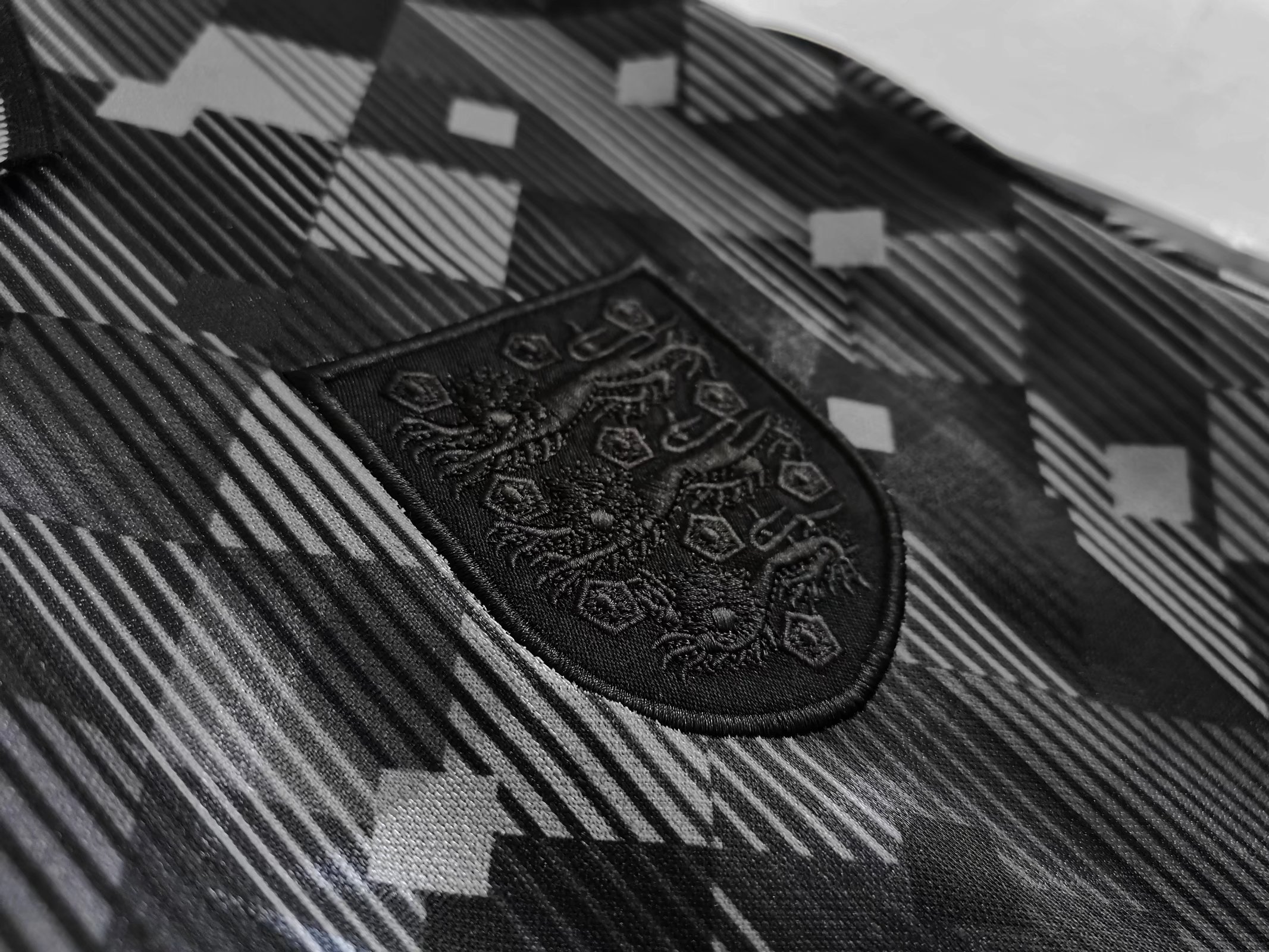 AlphaJersey-Retro England 1990 Black Jersey