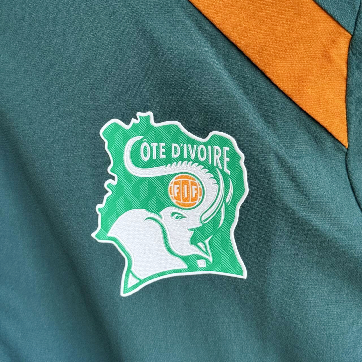 AlphaJersey-Ivory Coast 2026 Windbreaker Training Set - Green With Orange Top and Pants