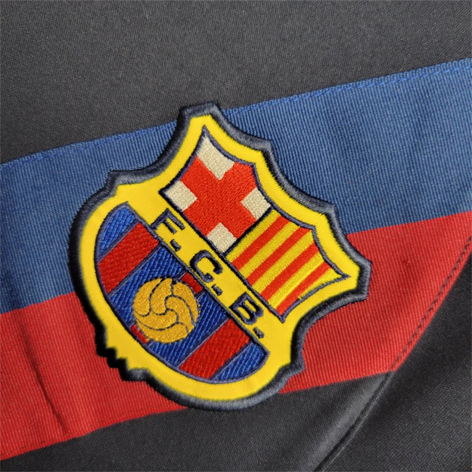 AlphaJersey-Retro Barcelona 02-03 Away Jersey