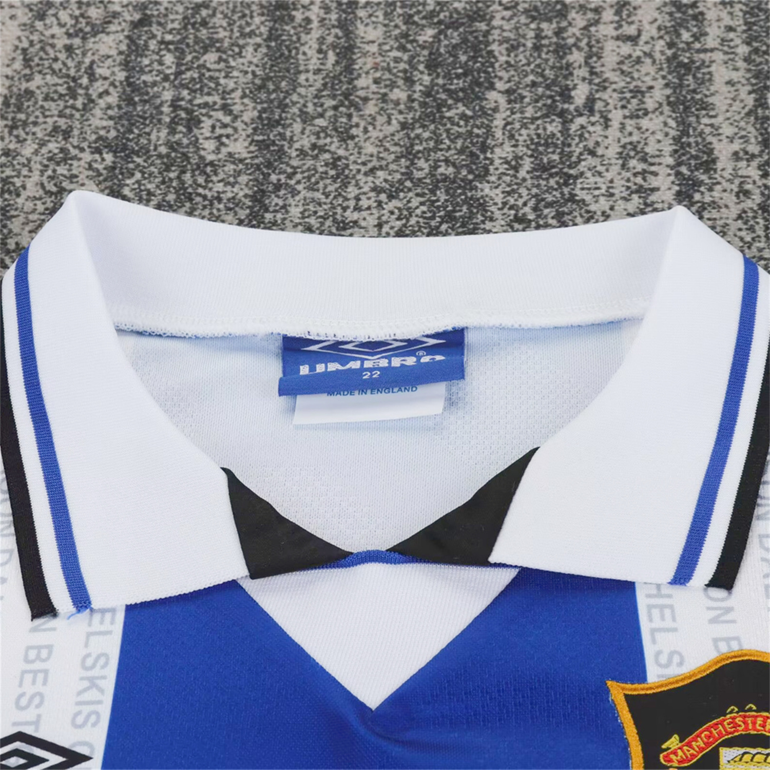AlphaJersey-Retro Manchester United 94-96 Away Kids Kit