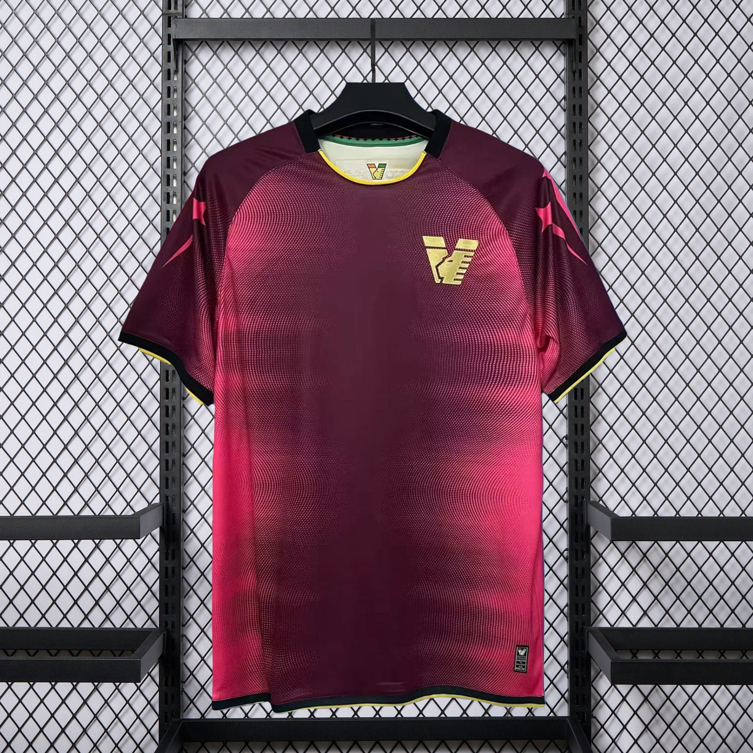 AlphaJersey-Venezia FC 25-26 Pre-Match Red Jersey - Fans Version