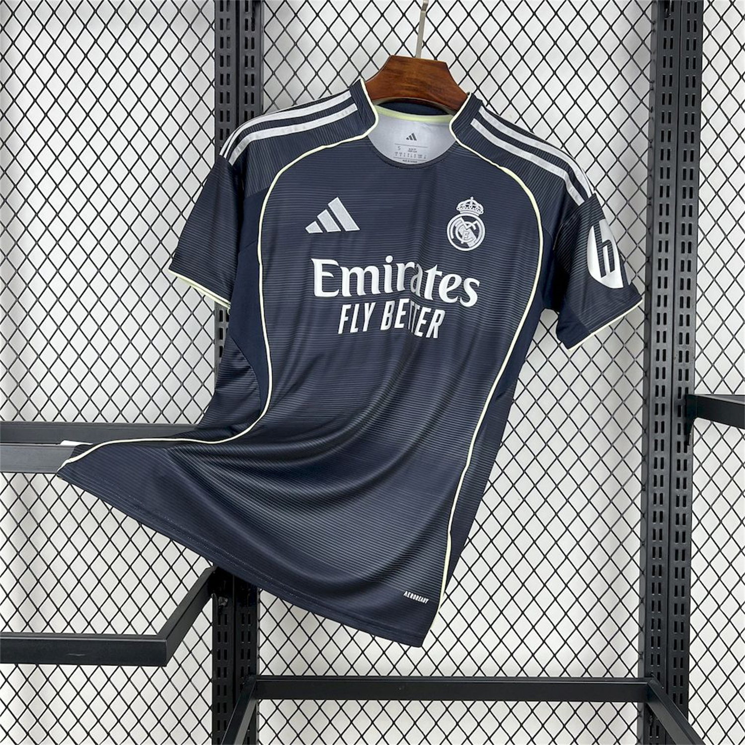 AlphaJersey-Real Madrid 25-26 Away Jersey - Fans Version
