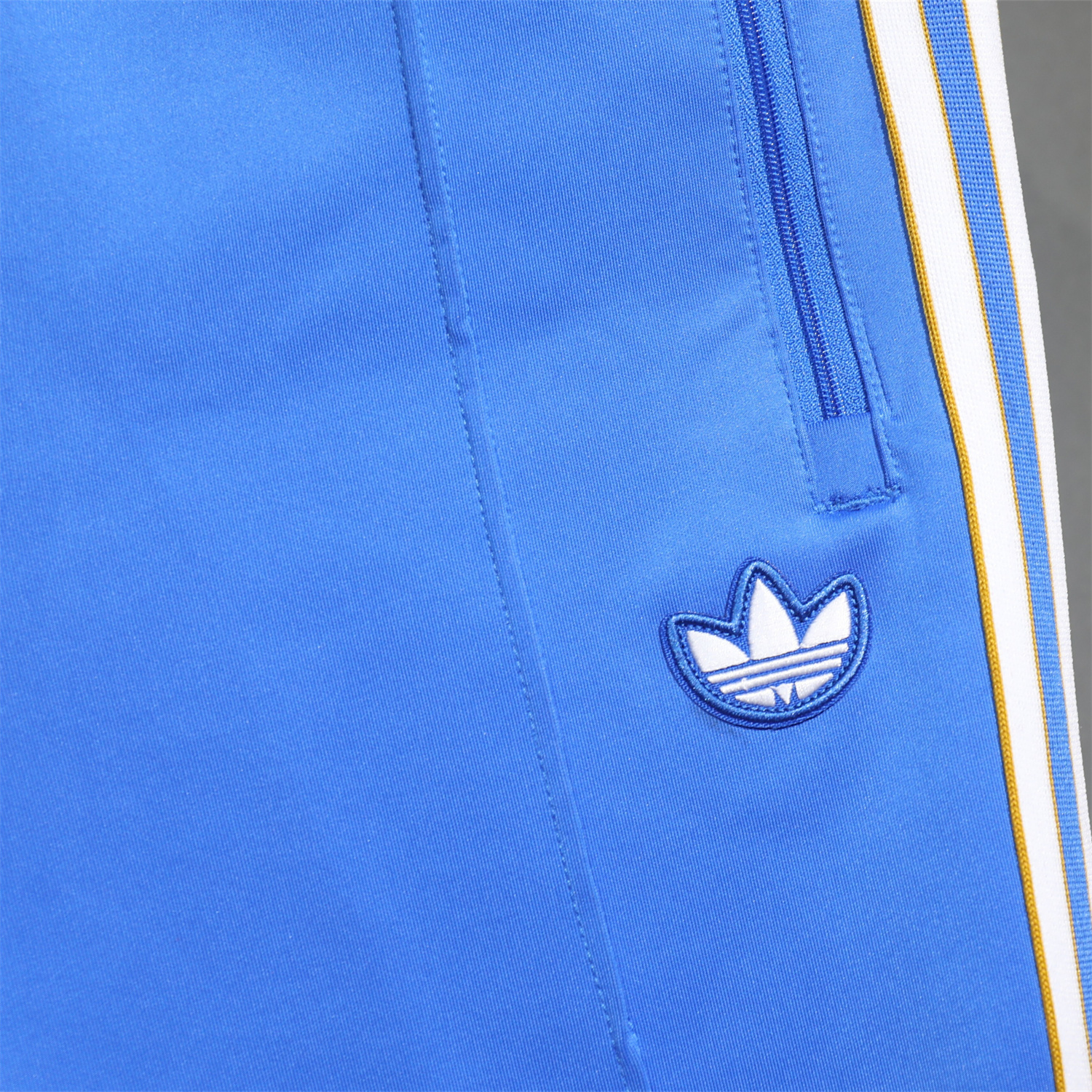 AlphaJersey-Real Madrid 25-26 Pure Color Training Set - Blue Top and Blue Pants