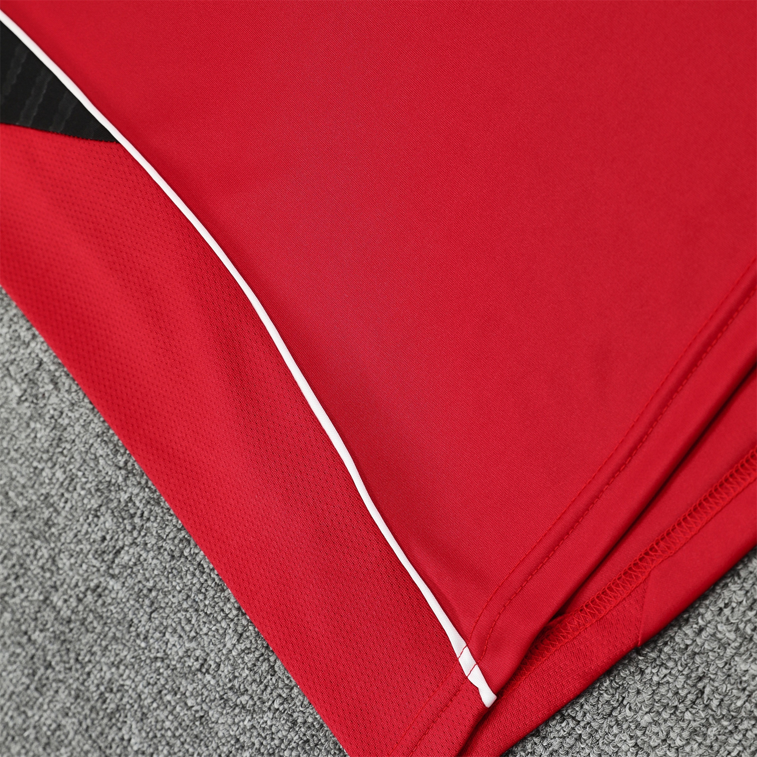 AlphaJersey-Manchester United 25-26 Vest Training Set - Pure Red Vest & Black Shorts