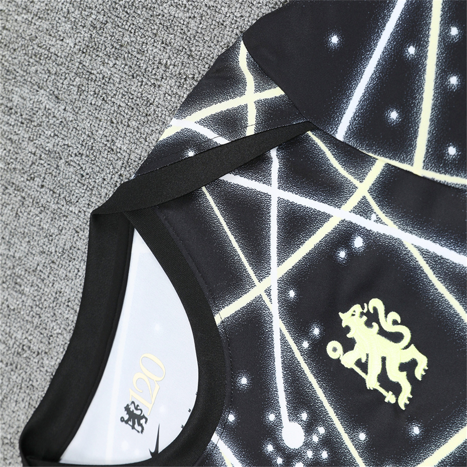 AlphaJersey-C.H.E.L.S.E.A 25-26 Short-Sleeve Training Set - Yellow Fluorescent Rays Black Top & Black Shorts