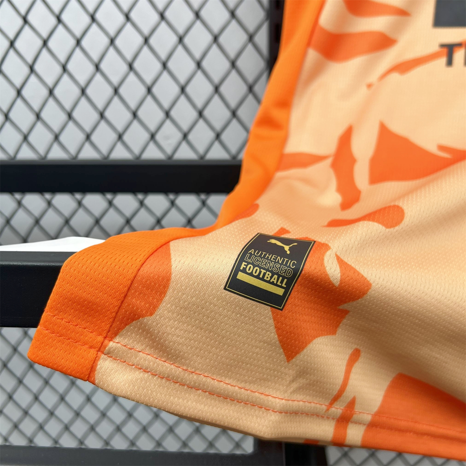 AlphaJersey-Valencia 25-26 Retro Style Jersey - Fans Version