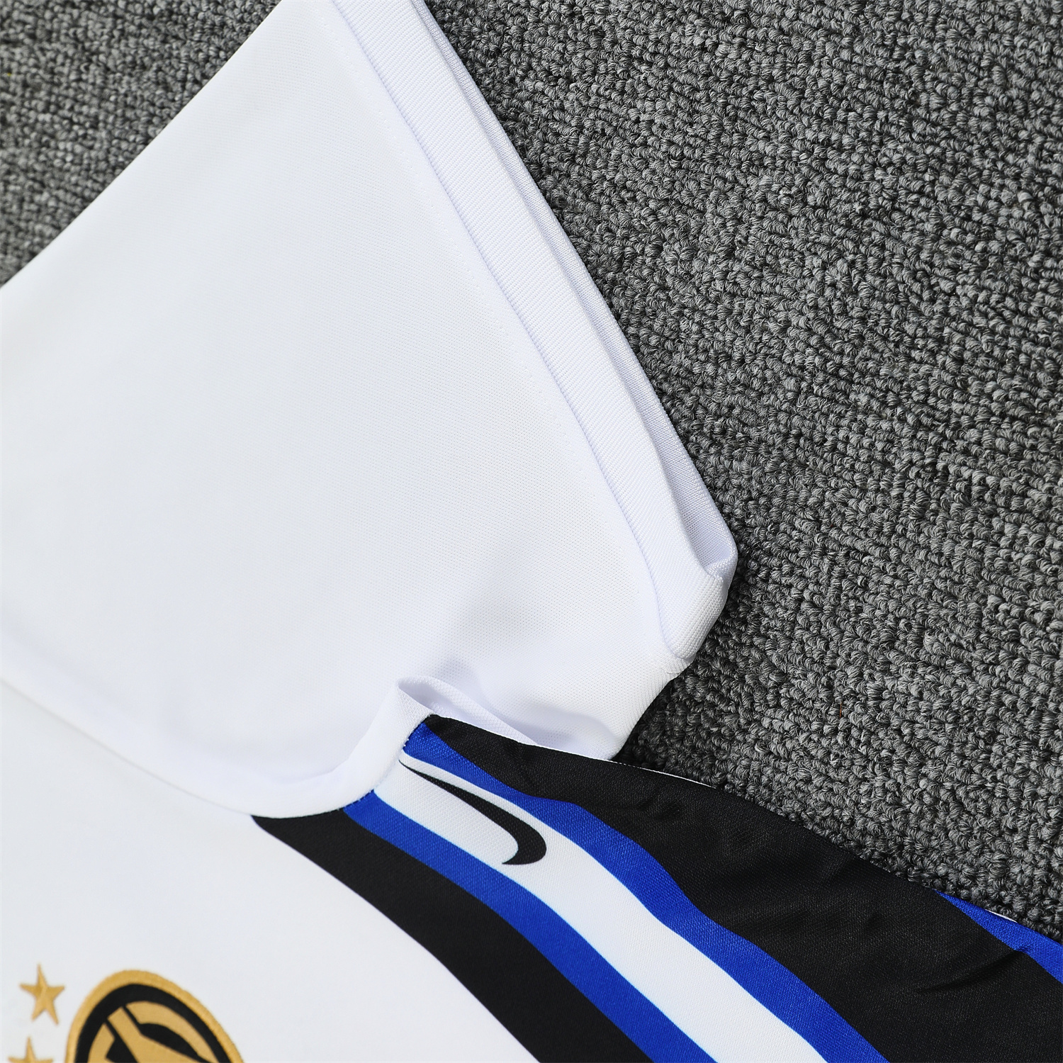 AlphaJersey-Inter Milan 25-26 Short-Sleeve Training Set - White Top & Black Shorts
