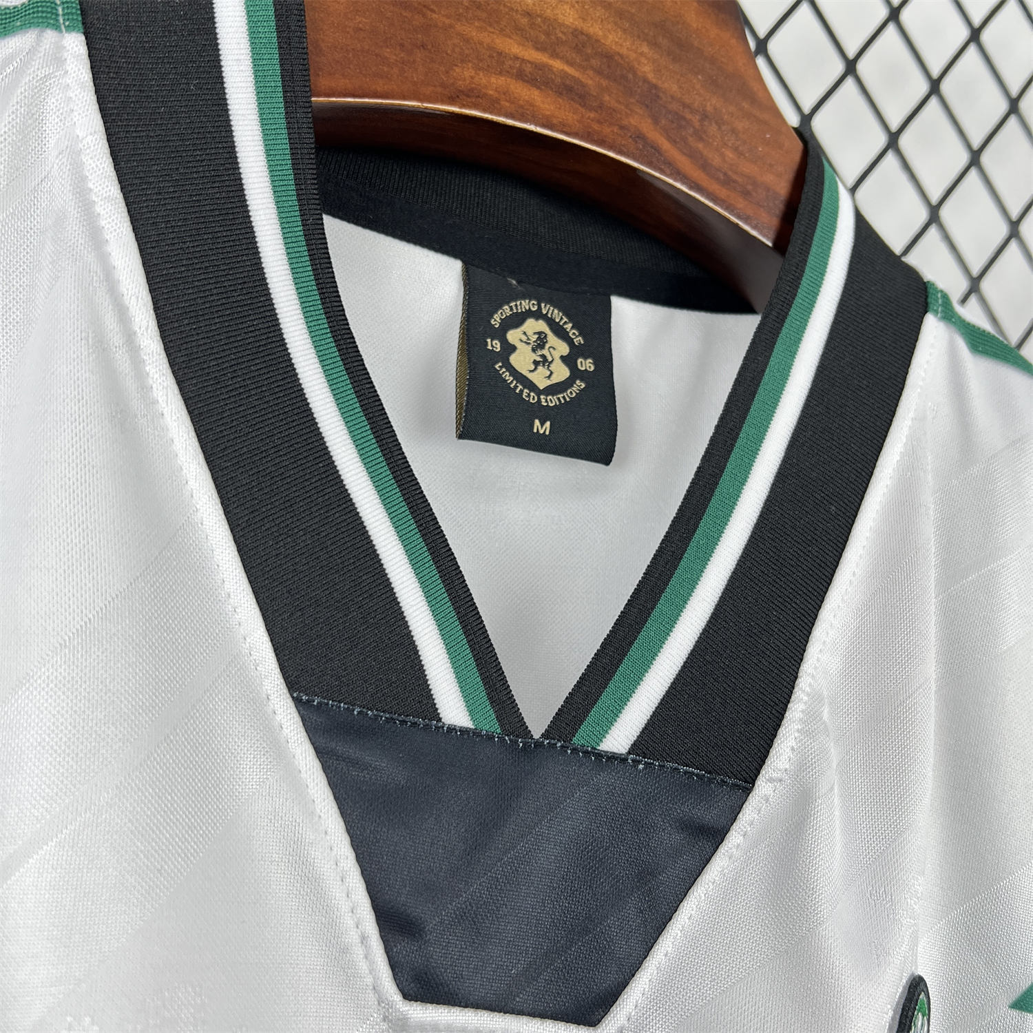 AlphaJersey-Sporting CP 25-26 Retro Style White Special Jersey - Fans Version