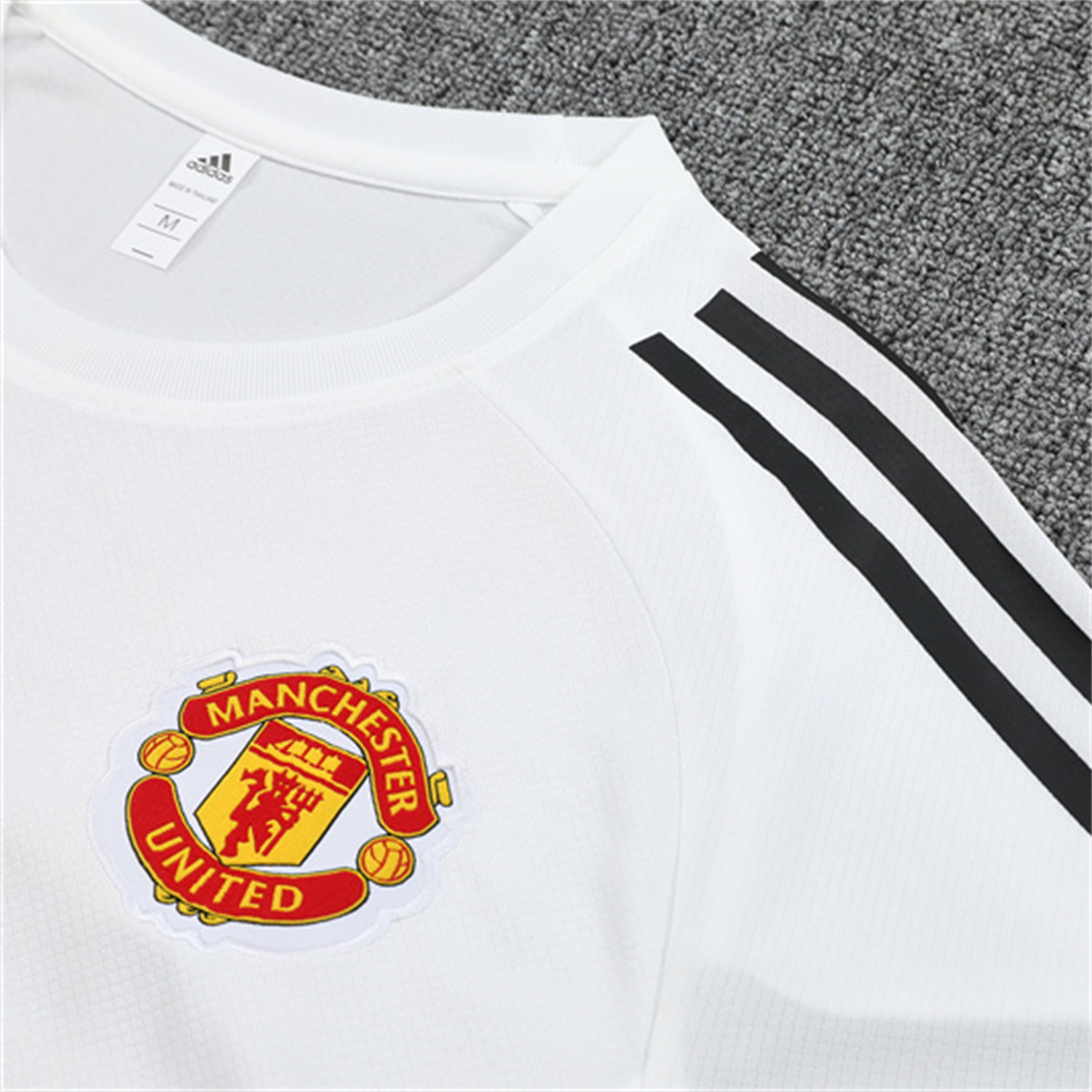 AlphaJersey-Manchester United 25-26 Kid Short-Sleeve Training Set - White Top & Black Shorts