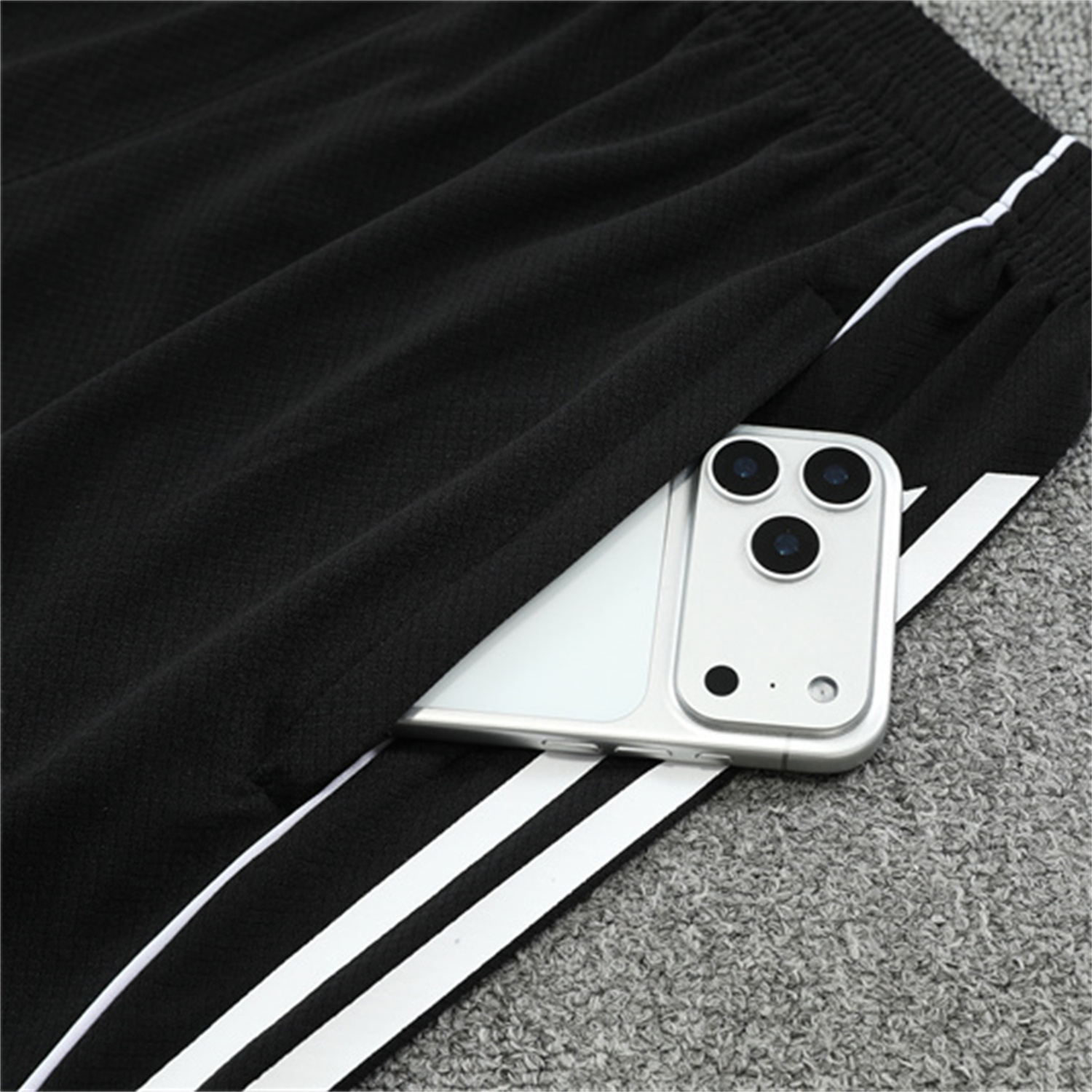AlphaJersey-Real Madrid 25-26 Thunder Comics Short-Sleeve Training Set - Comic Pattern Top & Shorts