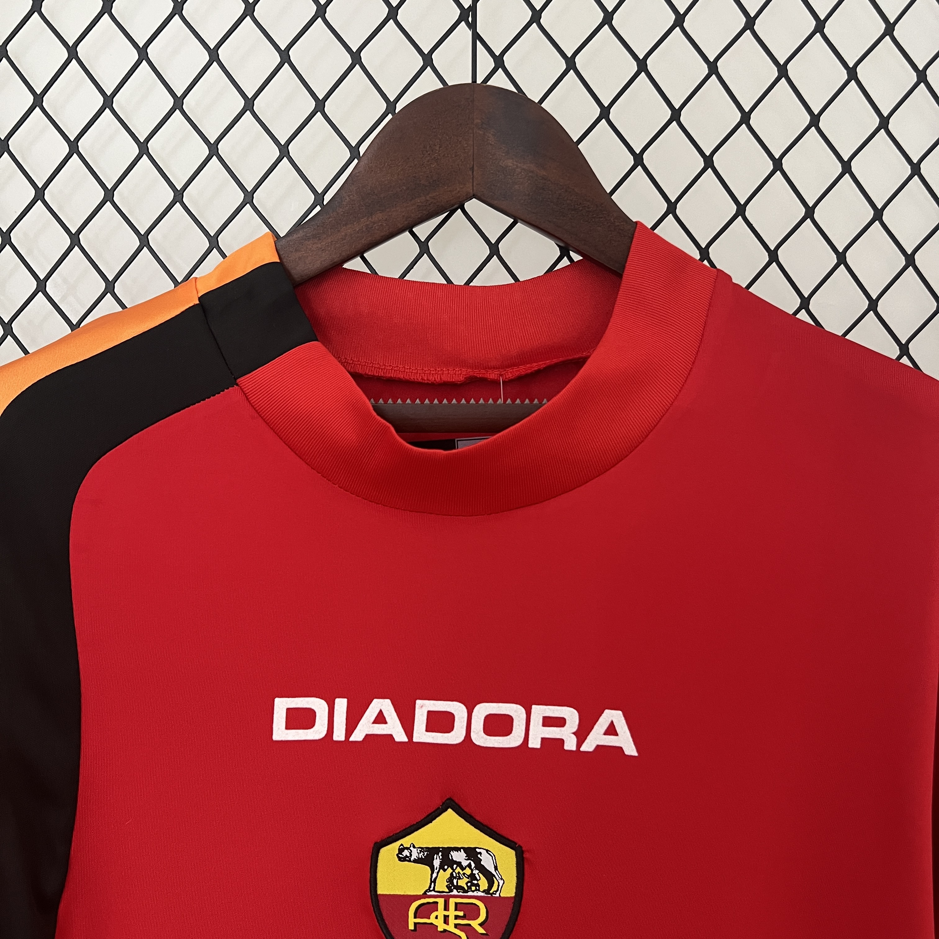 AlphaJersey-Retro Roma 2004-05 Home Jersey