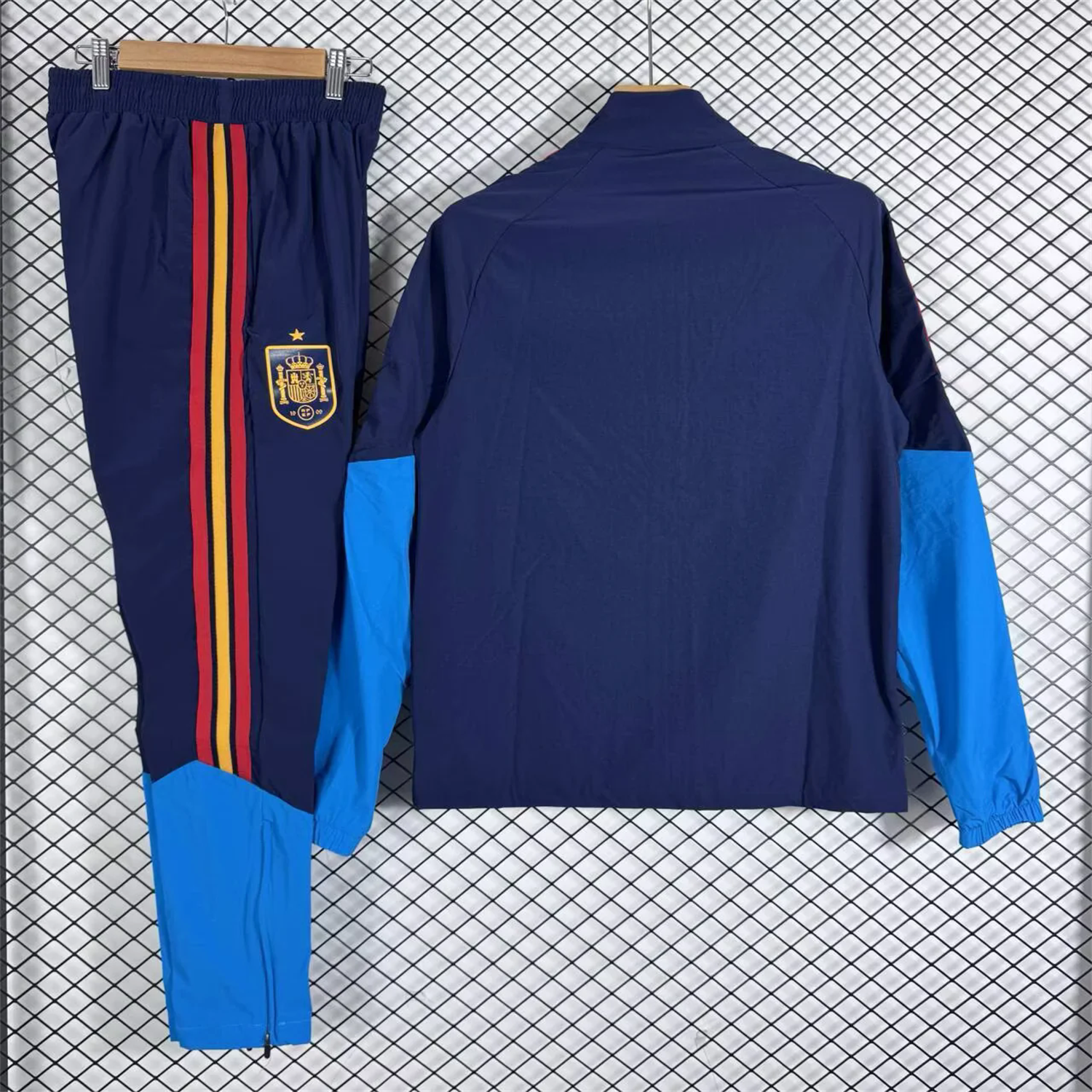 AlphaJersey-Spain 2026 Windbreaker Training Set - Blue Top and Pants