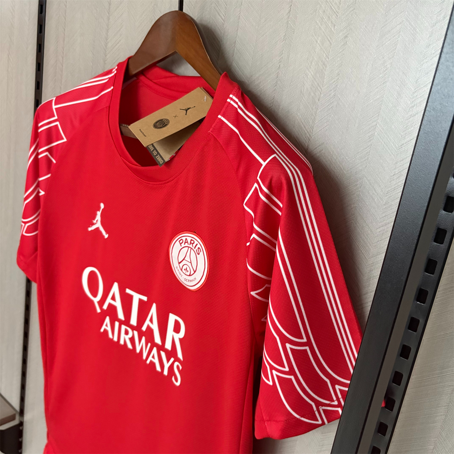 AlphaJersey-Paris Saint-Germain PSG 25-26 Red Training Jersey - Fans Version
