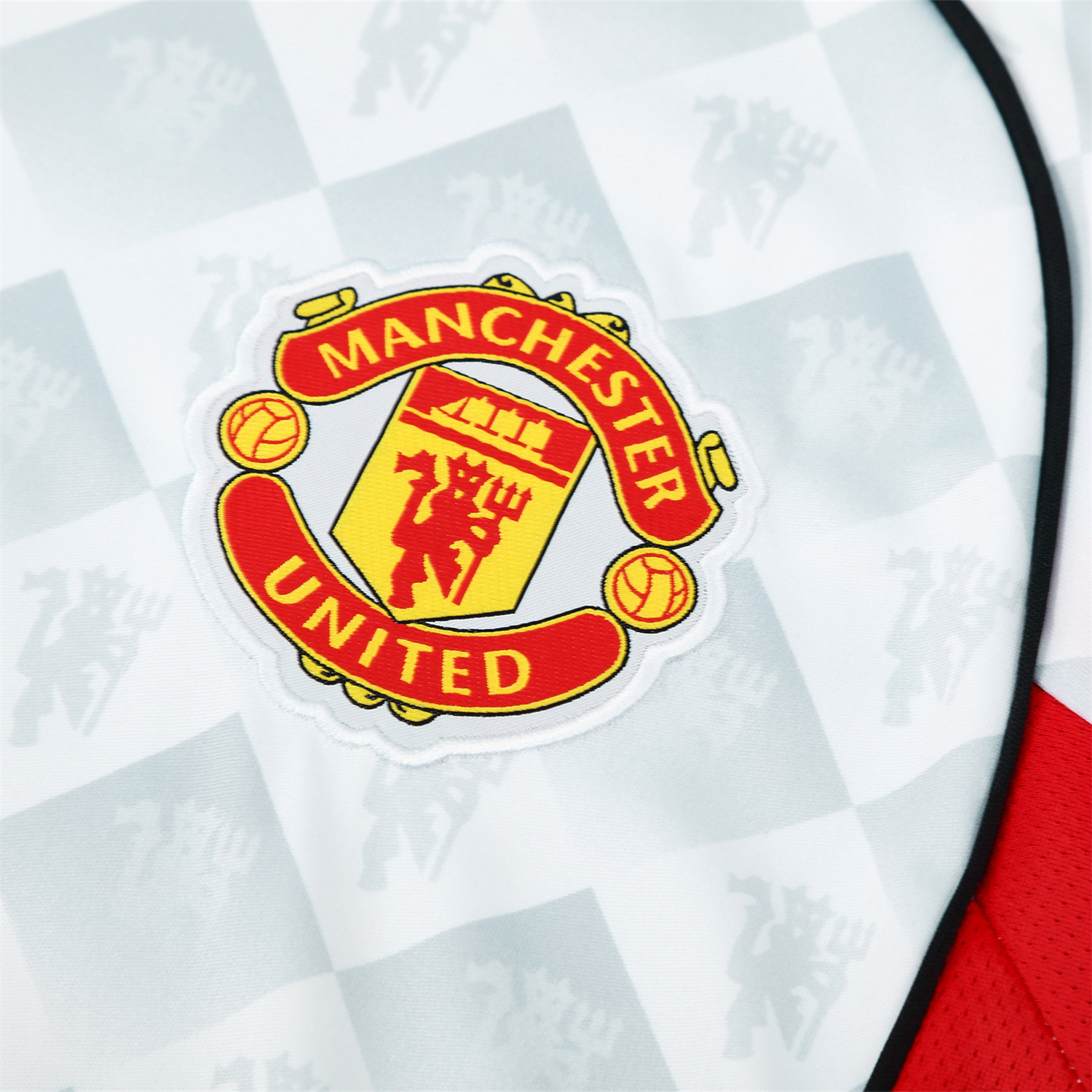 AlphaJersey-Manchester United 25-26 Short-Sleeve Training Set - Red Edge White Top & Black Shorts