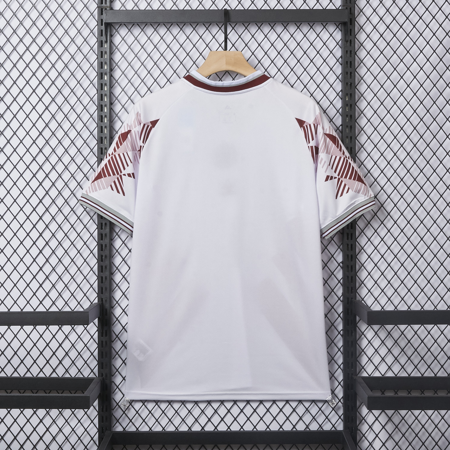 AlphaJersey-Bayern Munich 25-26 Throwback Trefoil Red Stripe White Special Jersey - Fans Version
