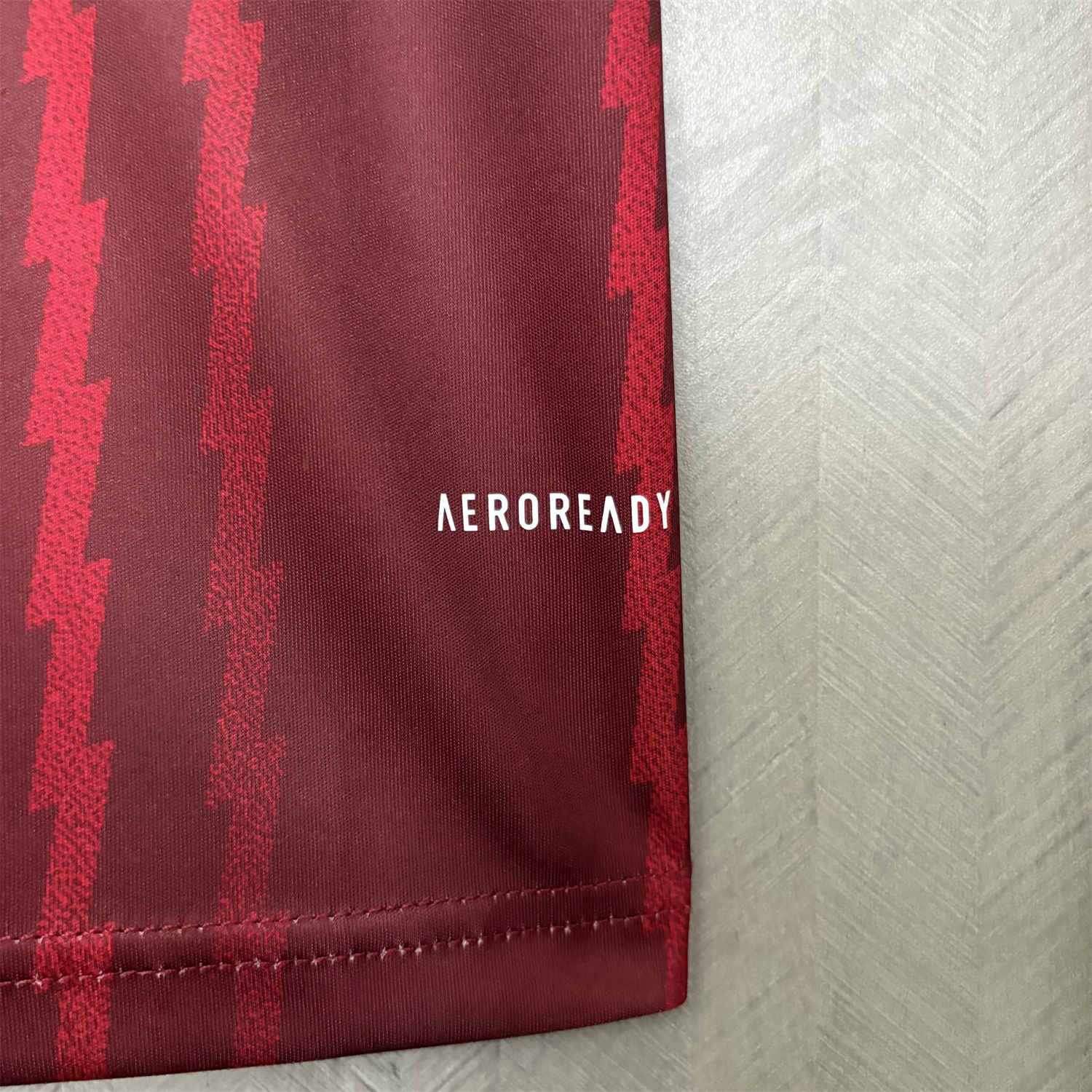 AlphaJersey-Arsenal 26-27 Red Lines Training Jersey - Fans Version