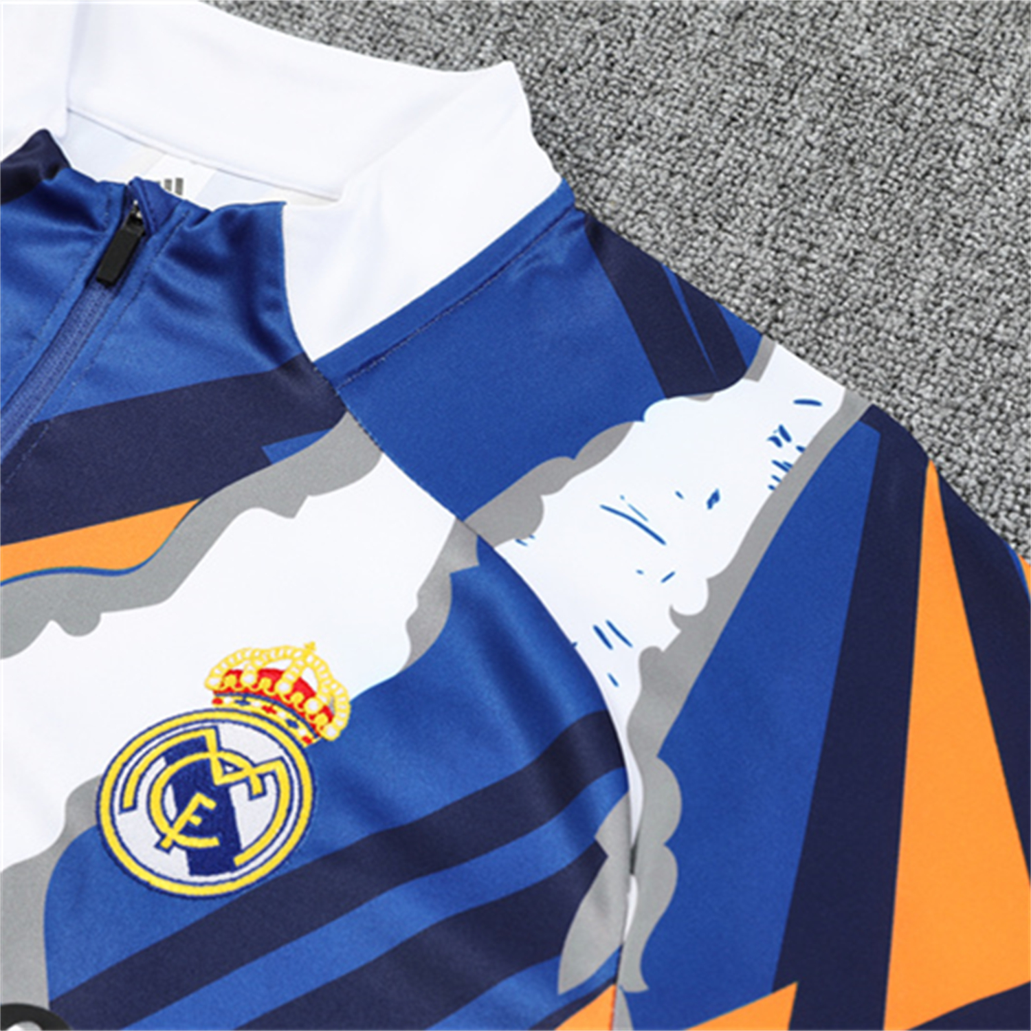 AlphaJersey-Real Madrid 25-26 Kids Long Sleeve Training Set - Yellow, White and Blue Camouflage Top and Black Pants