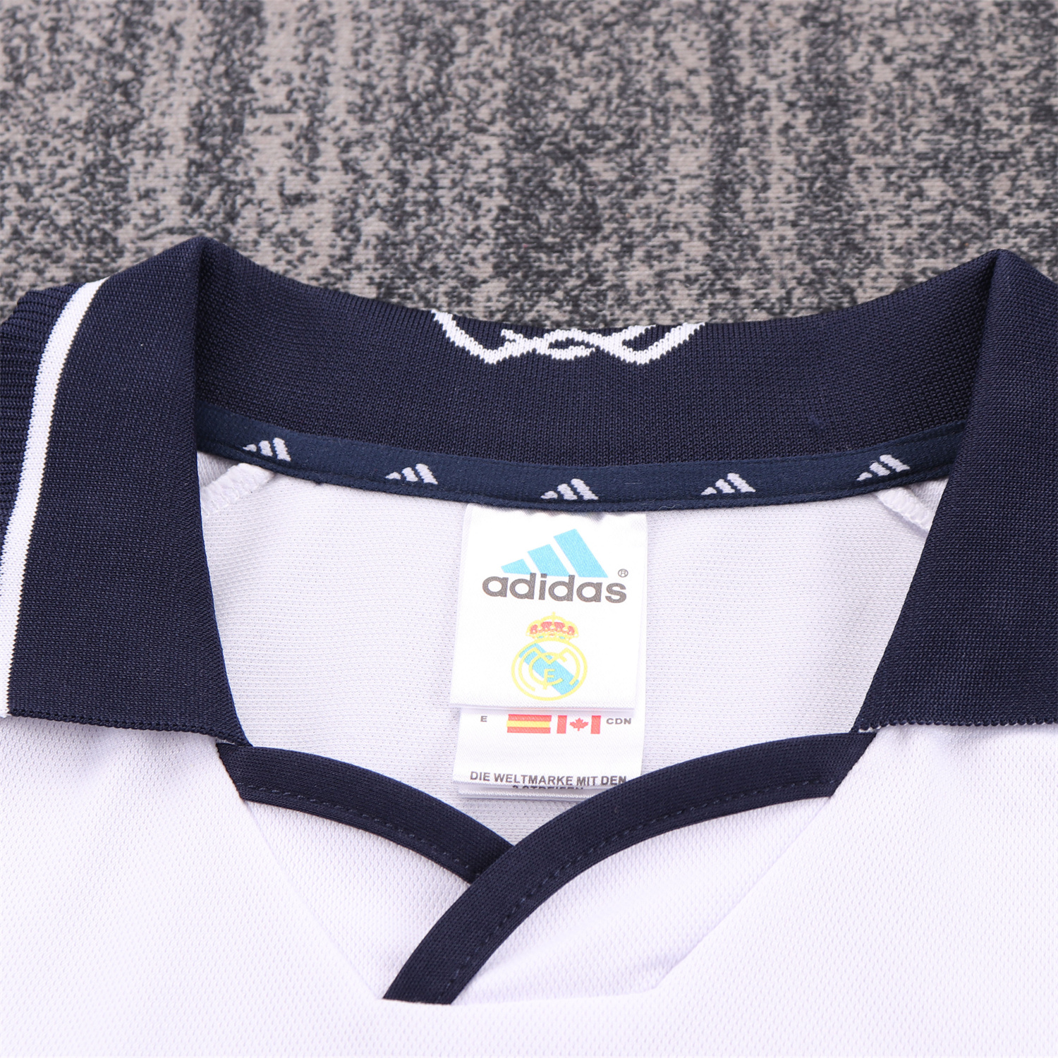 AlphaJersey-Retro Real Madrid 2000-01 Home Kids Kit