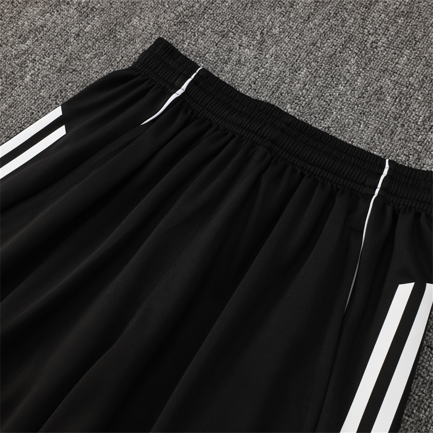AlphaJersey-Real Madrid 25-26 Vest Training Set - Black Vest and Black Shorts