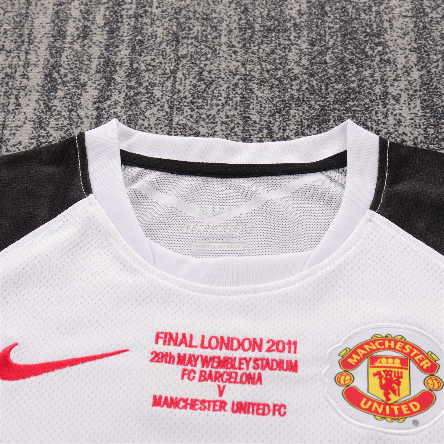AlphaJersey-Retro Manchester United 2010-11 Away Kids Kit - Champions League Version