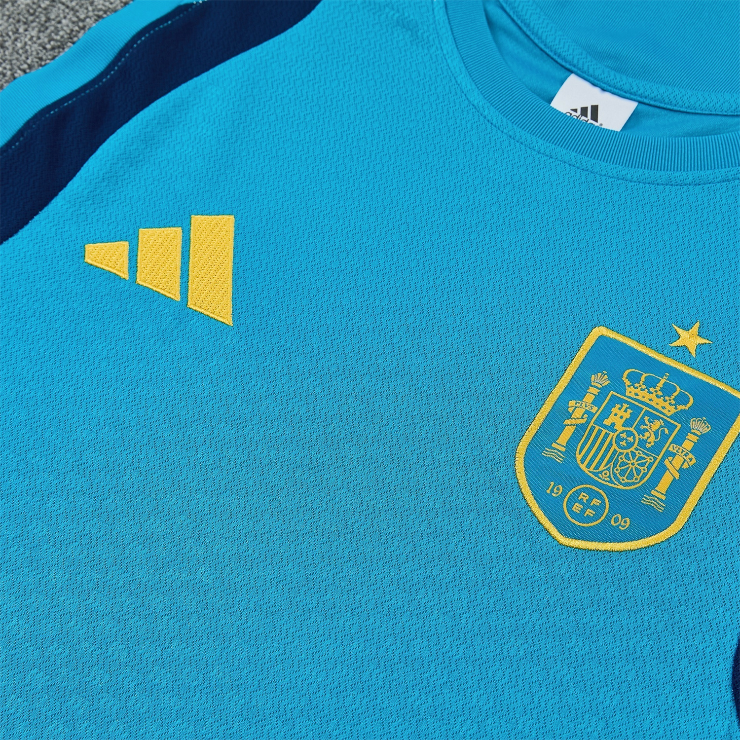 AlphaJersey-Spain 2026 Vest Training Set - Lake Blue Vest and Dark Blue Shorts