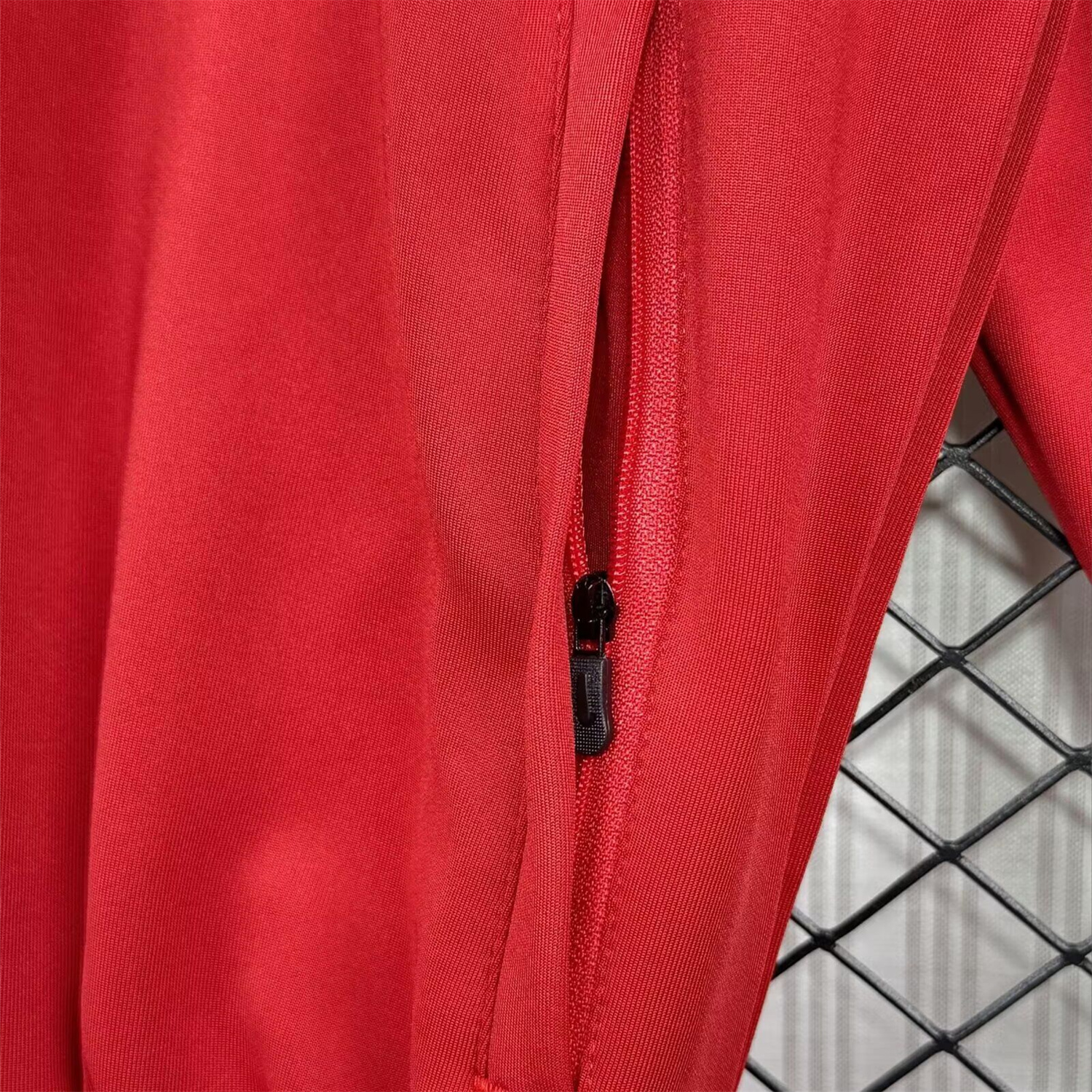 AlphaJersey-Frankfurt 25-26 Training Windbreaker Jacket - Red