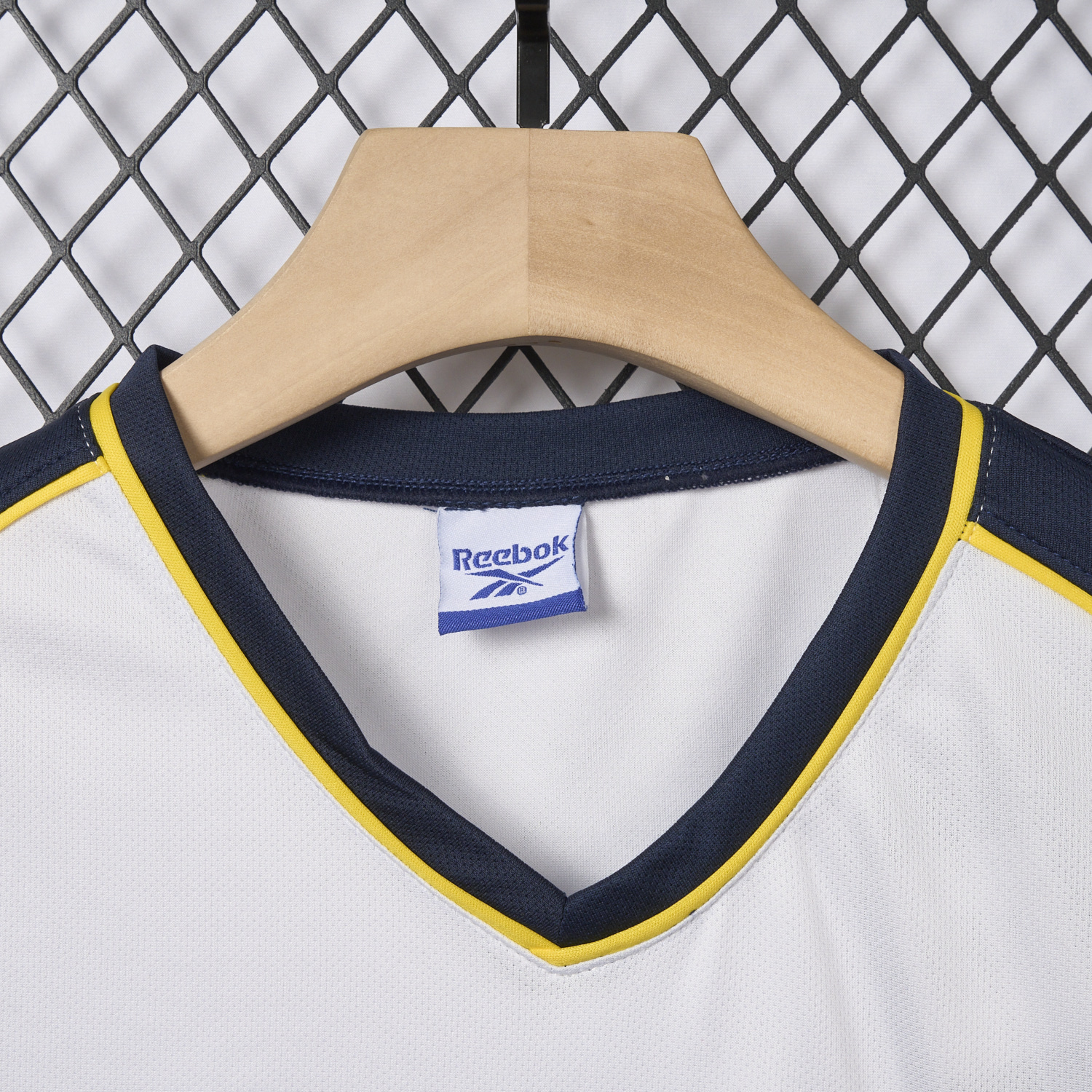 AlphaJersey-Retro Liver.pool 2000-01 Away Jersey