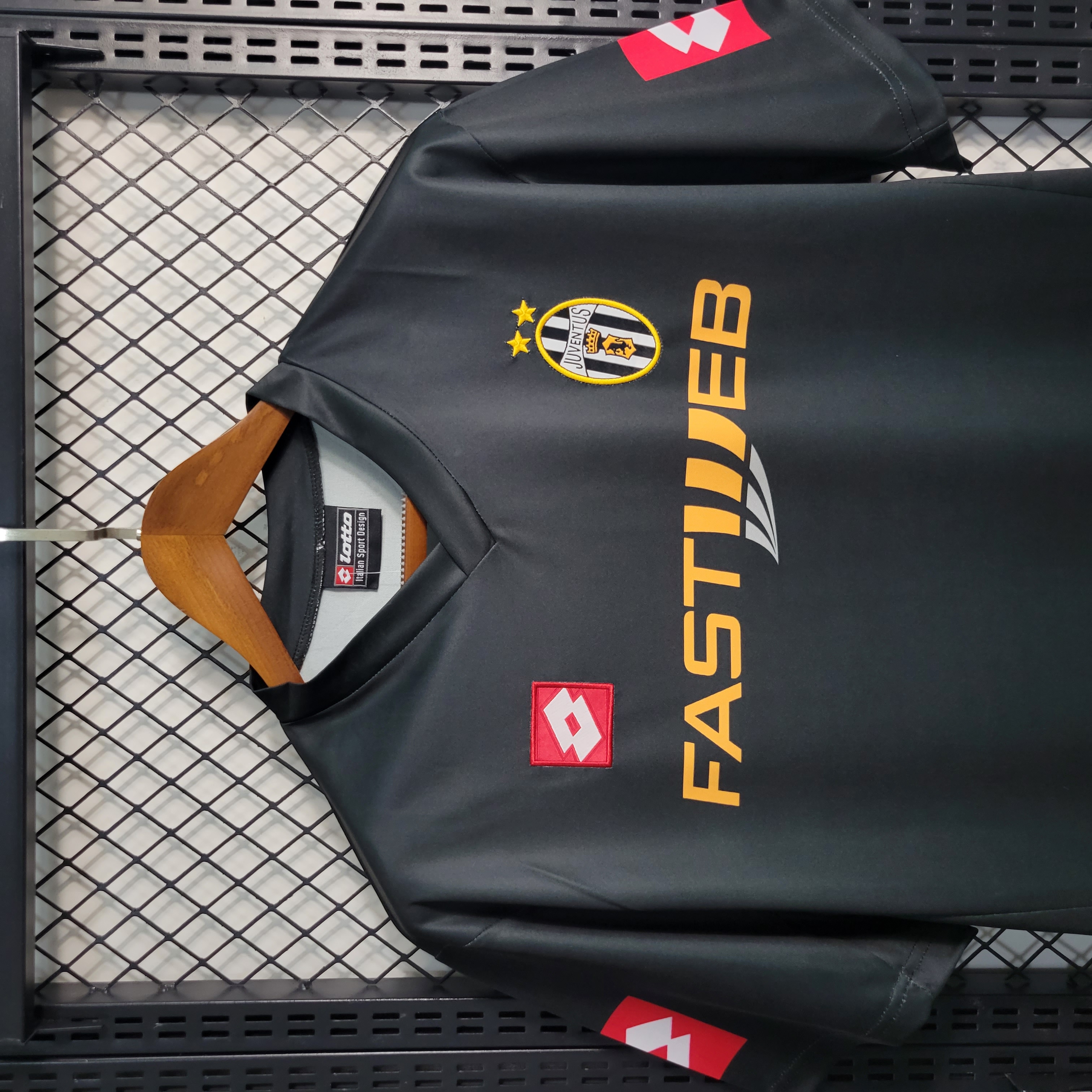 AlphaJersey-Retro Juventus 2001-02 Away Stadium Jersey