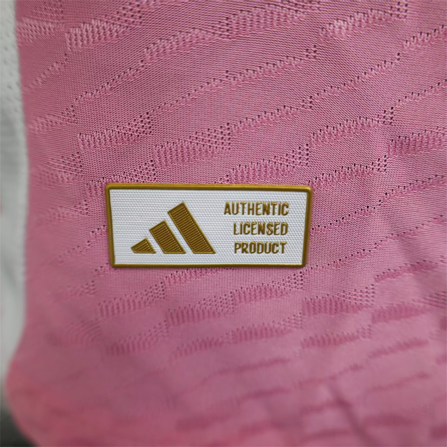 AlphaJersey-Argentina 25-26 Pink & White Training Jersey - Player Version