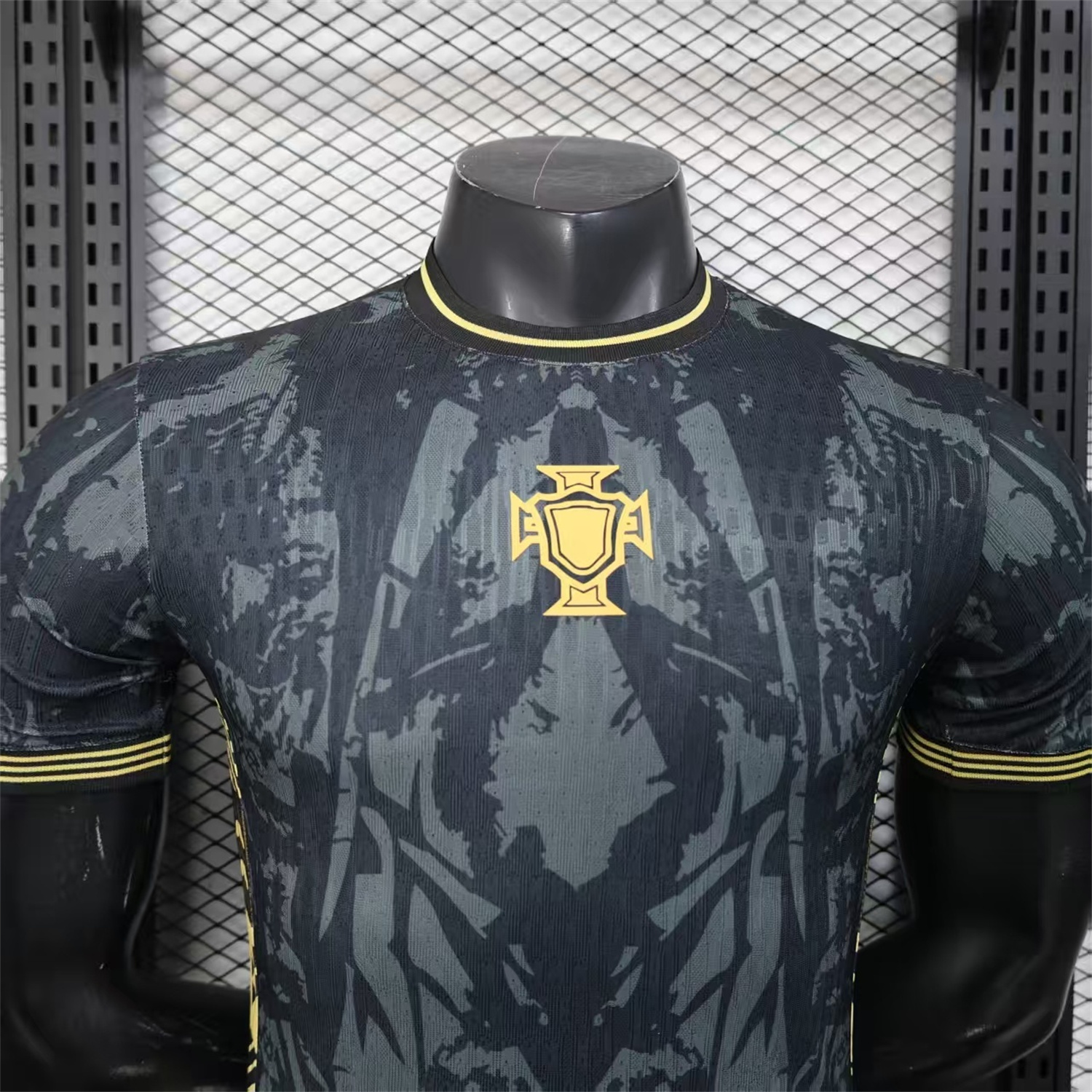 AlphaJersey-Portugal 2026 COMMA Black CR7 Special Jersey - Player Version