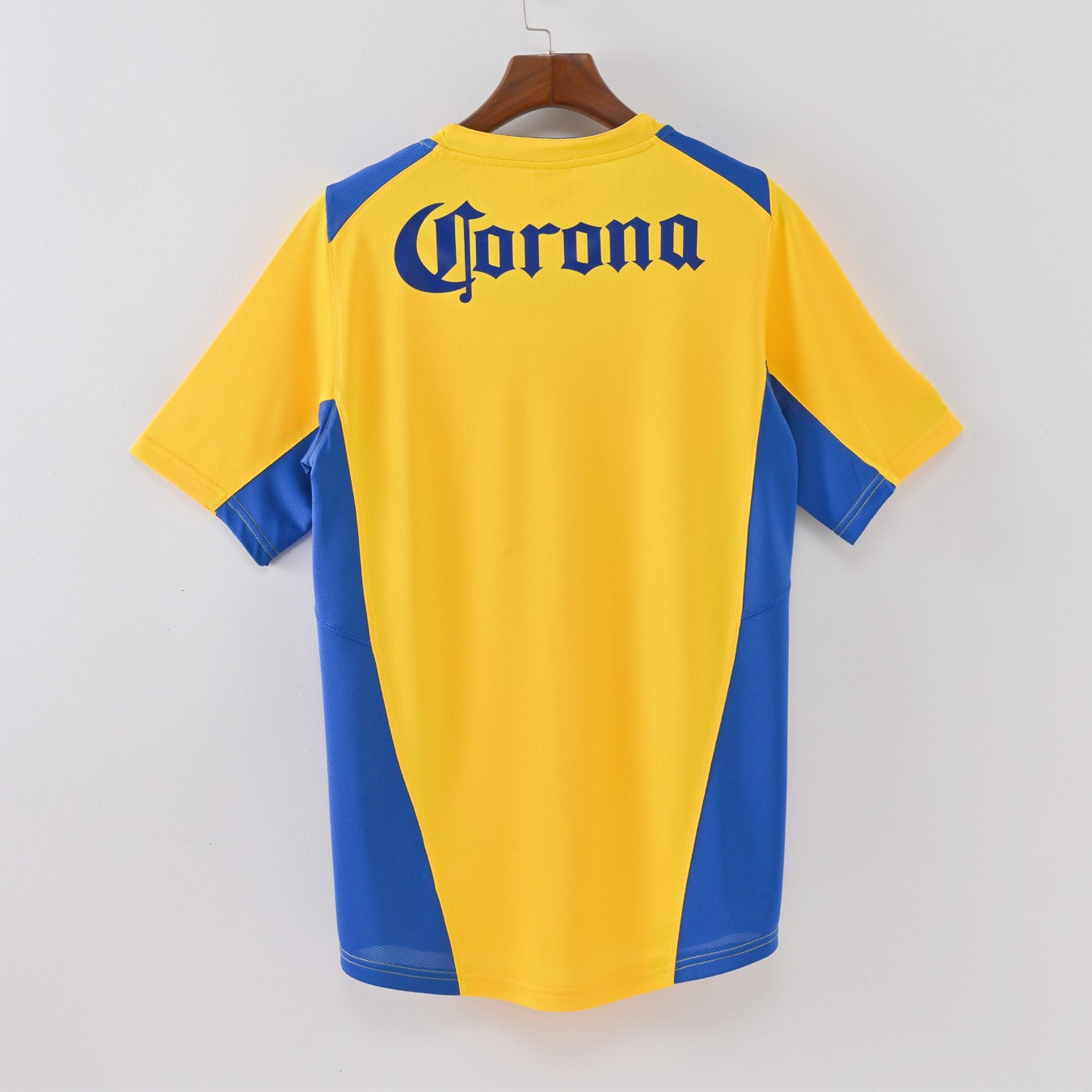 AlphaJersey-Retro Club América 2004-05 Home Jersey