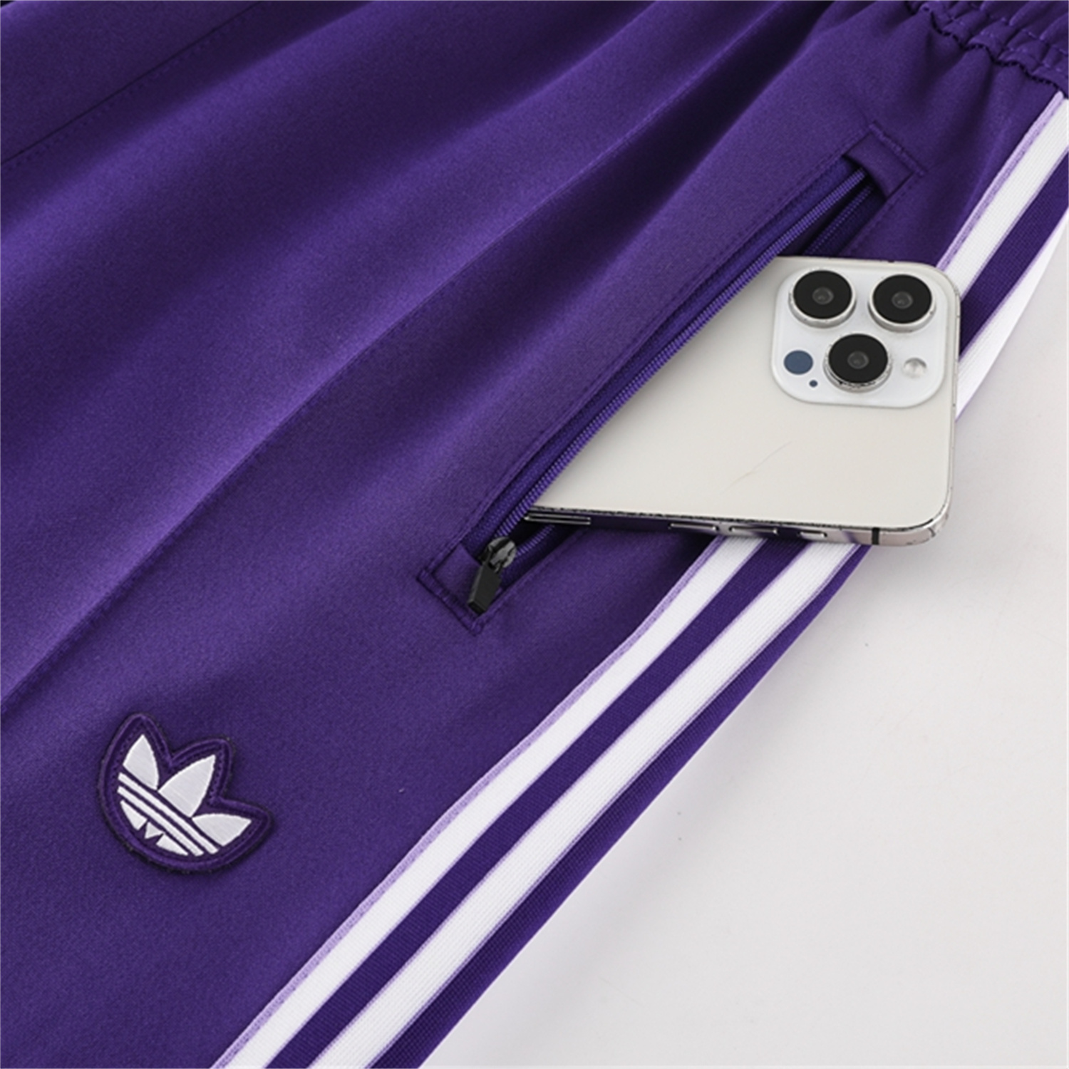 AlphaJersey-Real Madrid 25-26 Purple Terrace Icon Jacket Training Tracksuit - Purple Jackets & Pants