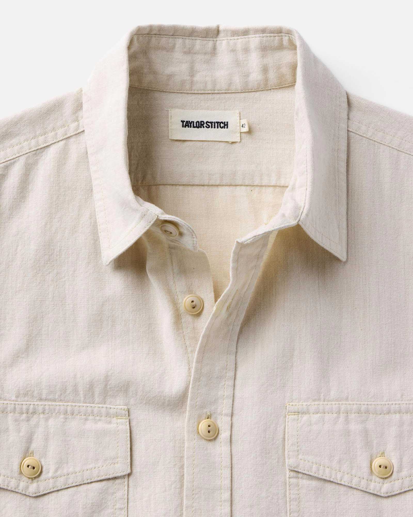 The Short Sleeve Crew Shirt in Natural Chambray | Modern Menswear by yycbvcnbmmnbm