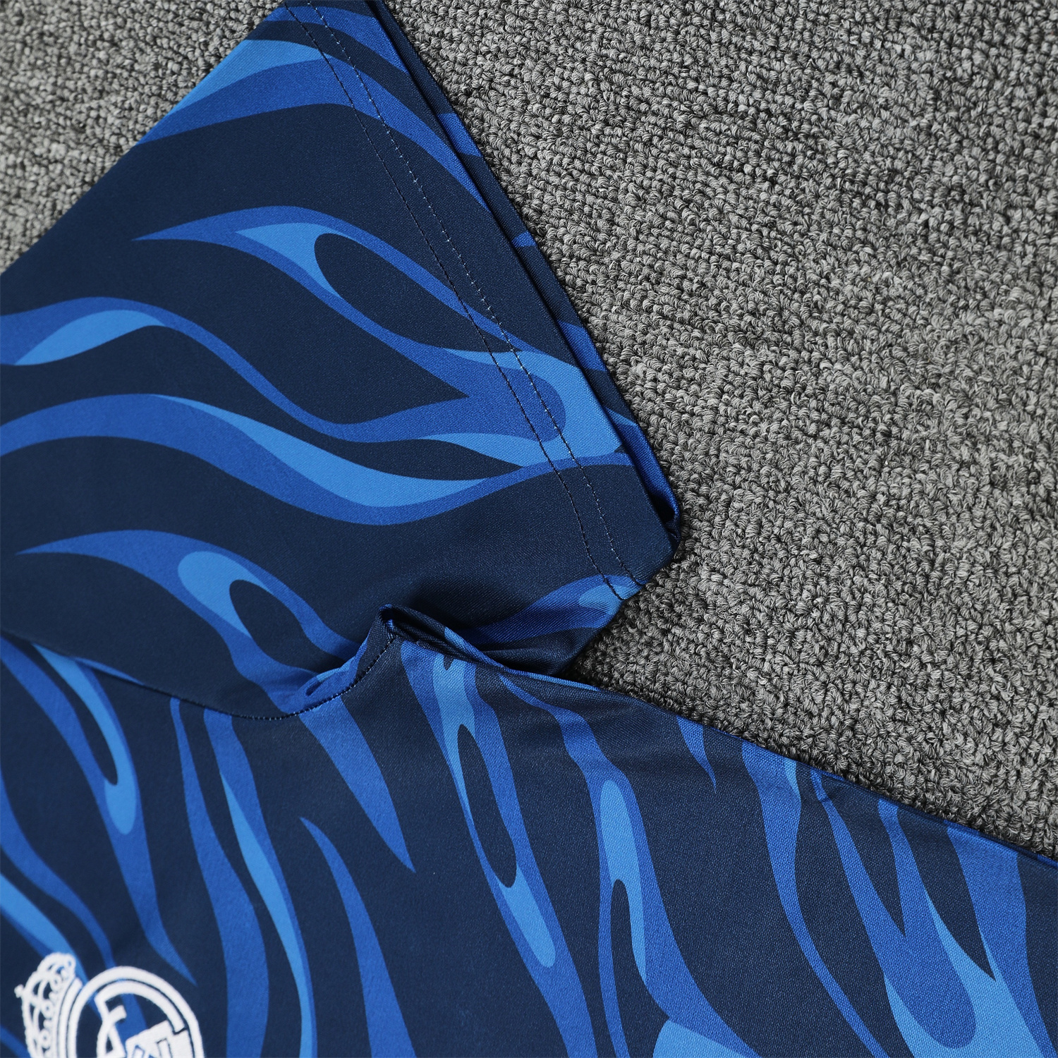AlphaJersey-Real Madrid 25-26 Short-Sleeve Training Set - Blue Water Pattern Top & Deep Blue Shorts