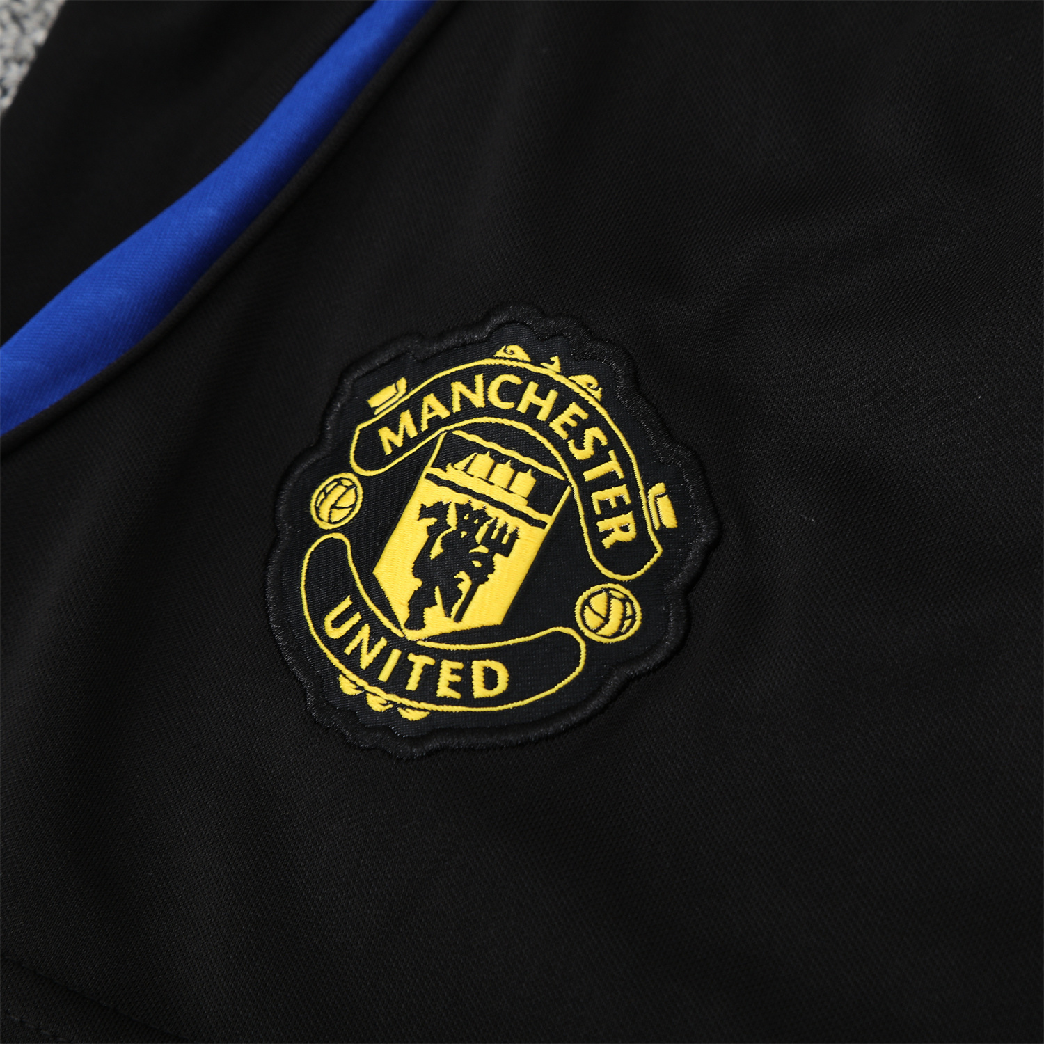 AlphaJersey-Manchester United 25-26 Vest Training Set - Black And Light Grey Vest & Black Shorts