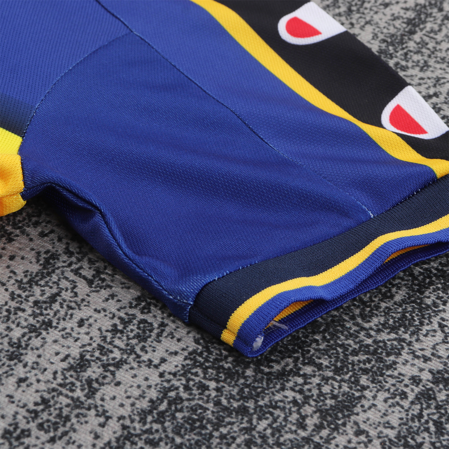 AlphaJersey-Retro Parma 2001-02 Home Kids Kit