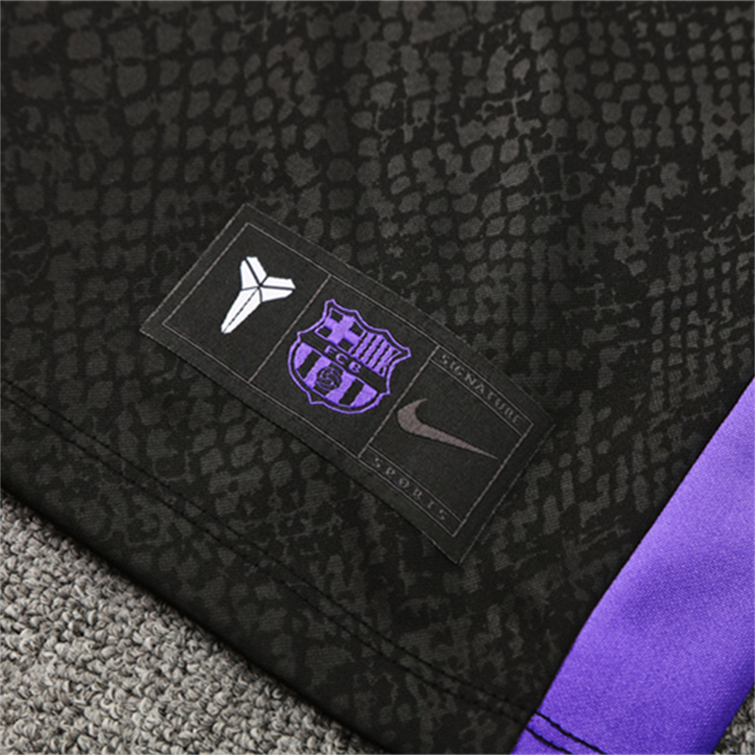 AlphaJersey-Barcelona 25-26 X KB Long Sleeve Training Set - Black Top & Black Pants