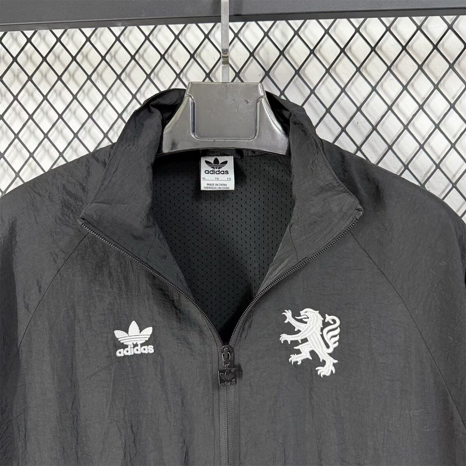 AlphaJersey-Lyon 25-26 Training Windbreaker Jacket - Black