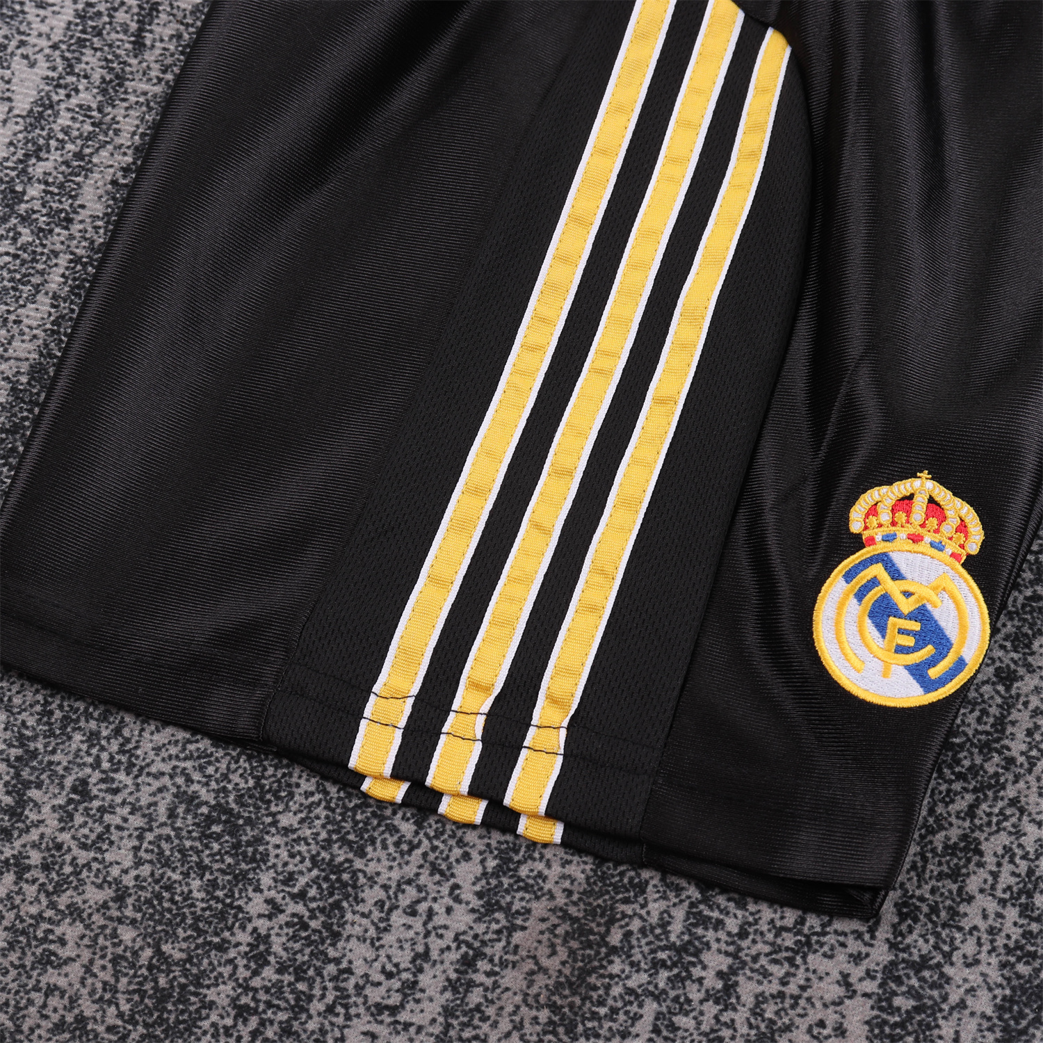 AlphaJersey-Retro Real Madrid 1999-01 Away Kids Kit