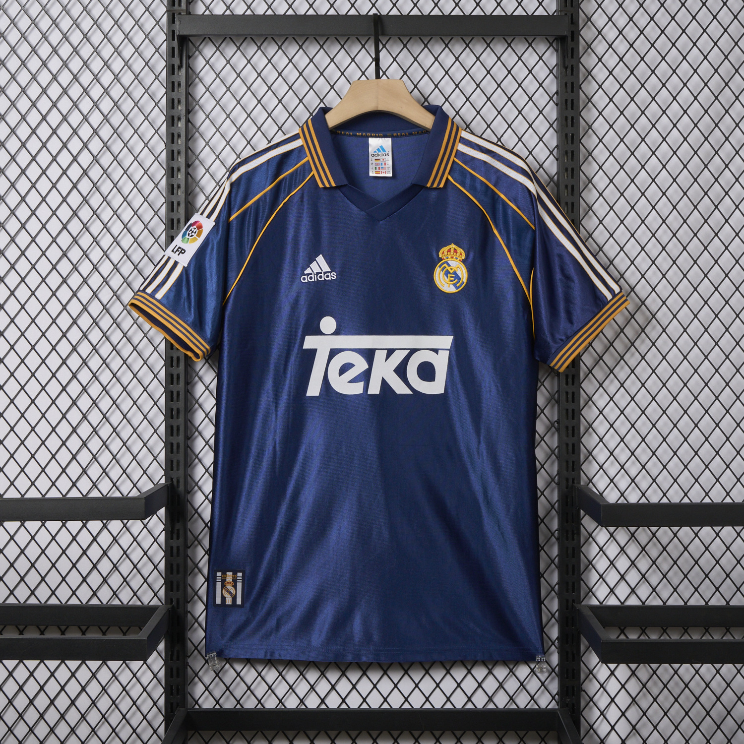 AlphaJersey-Retro Real Madrid 1998-99 Third Jersey