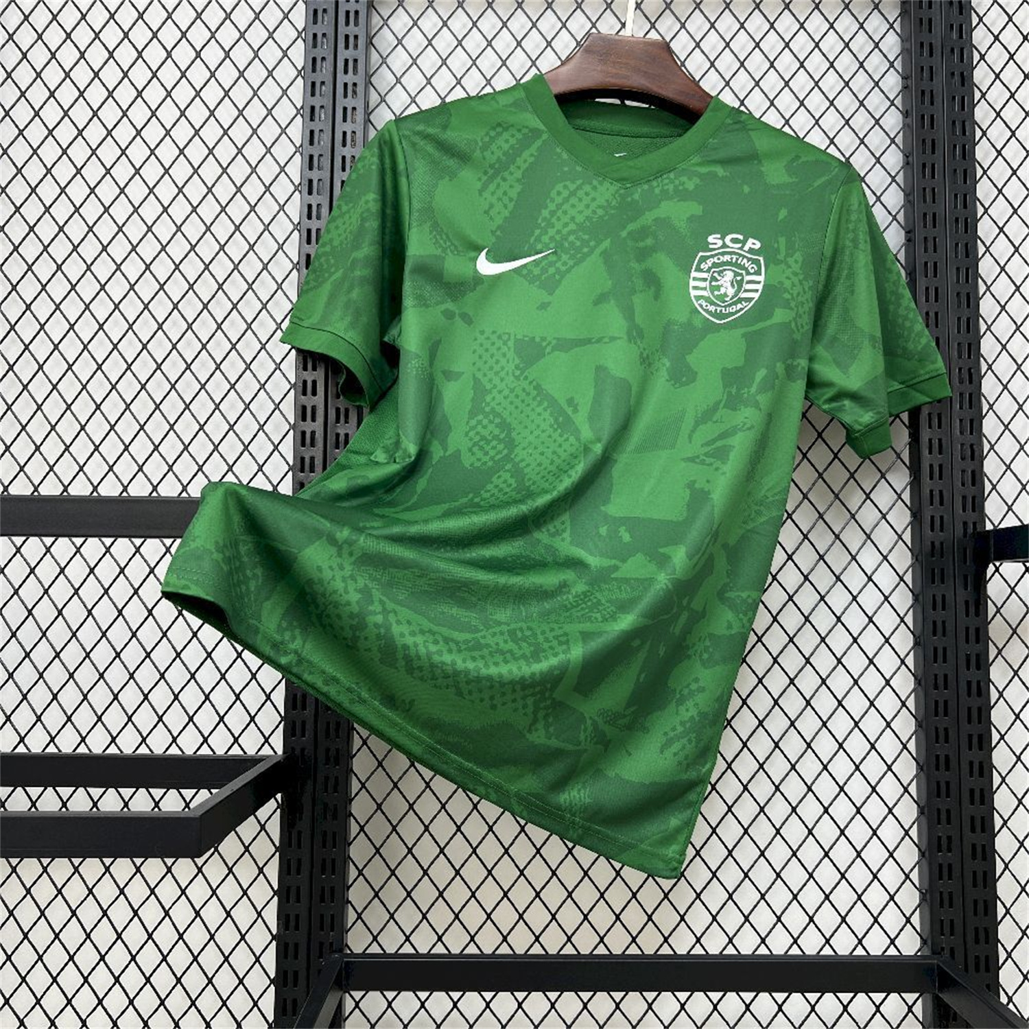 AlphaJersey-Sporting CP 25-26 Green Training Jersey - Fans Version