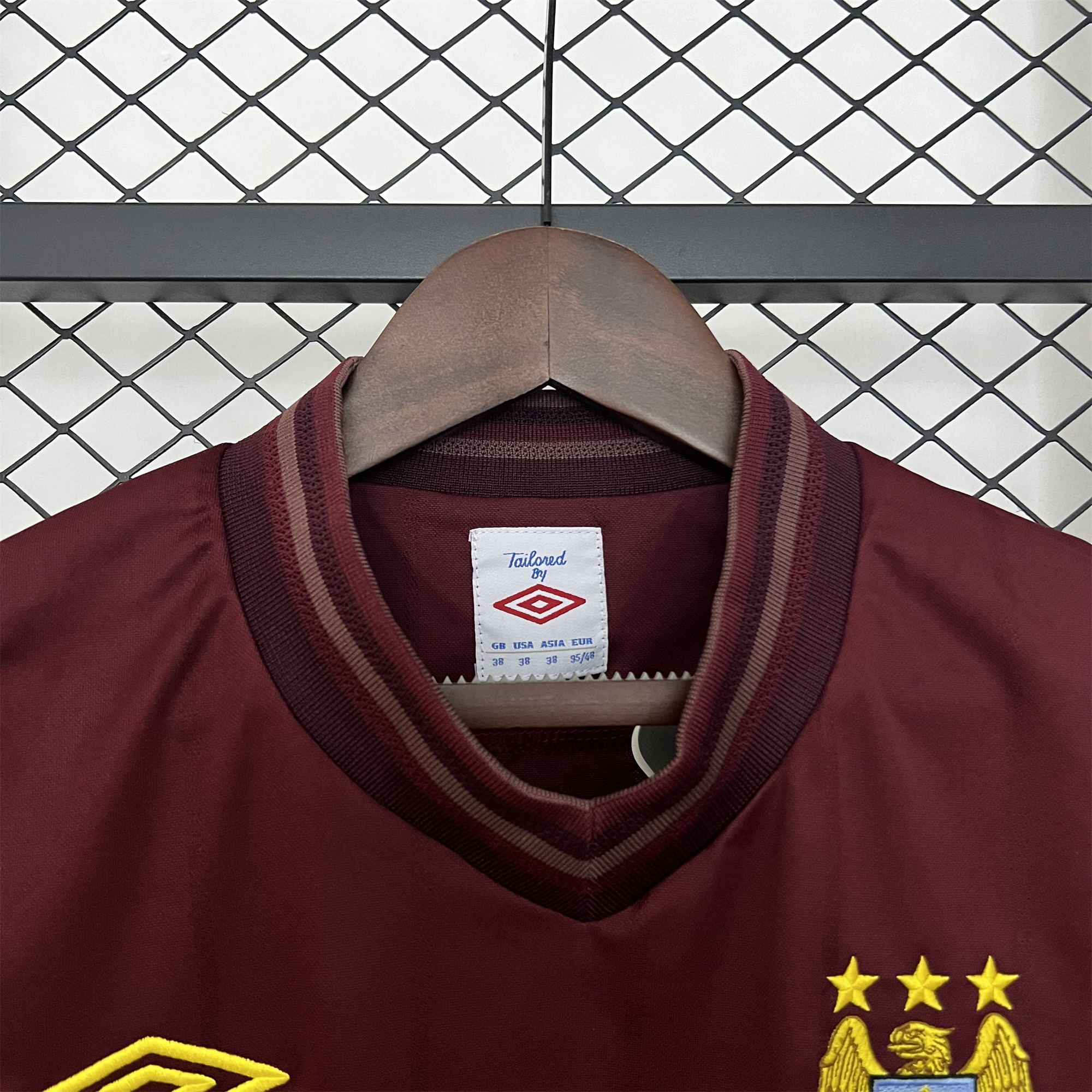 AlphaJersey-Retro Manchester City 2012-13 Away Jersey