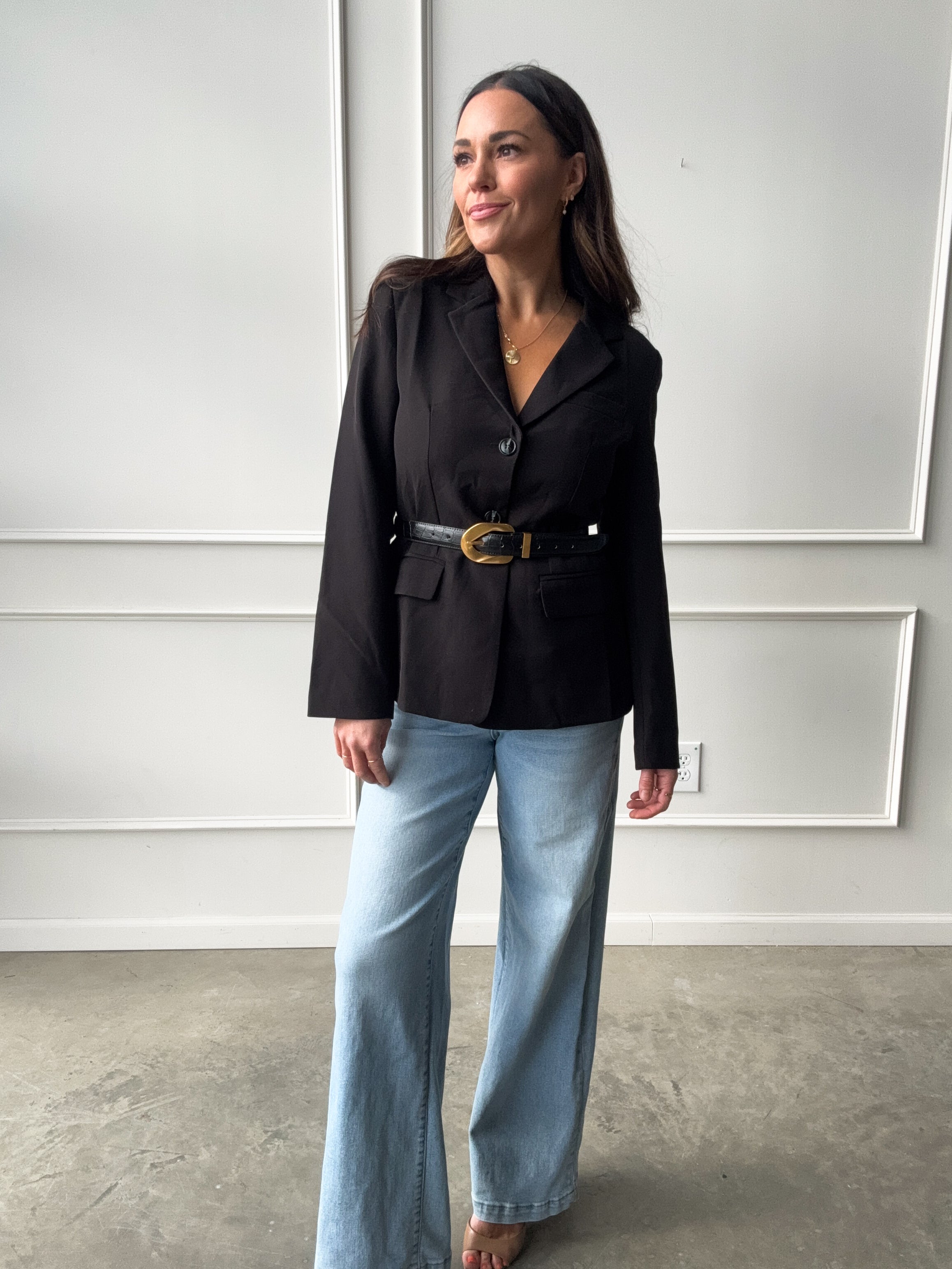 Black Fitted Blazer | Elegant Women's Fashion by coolavocek